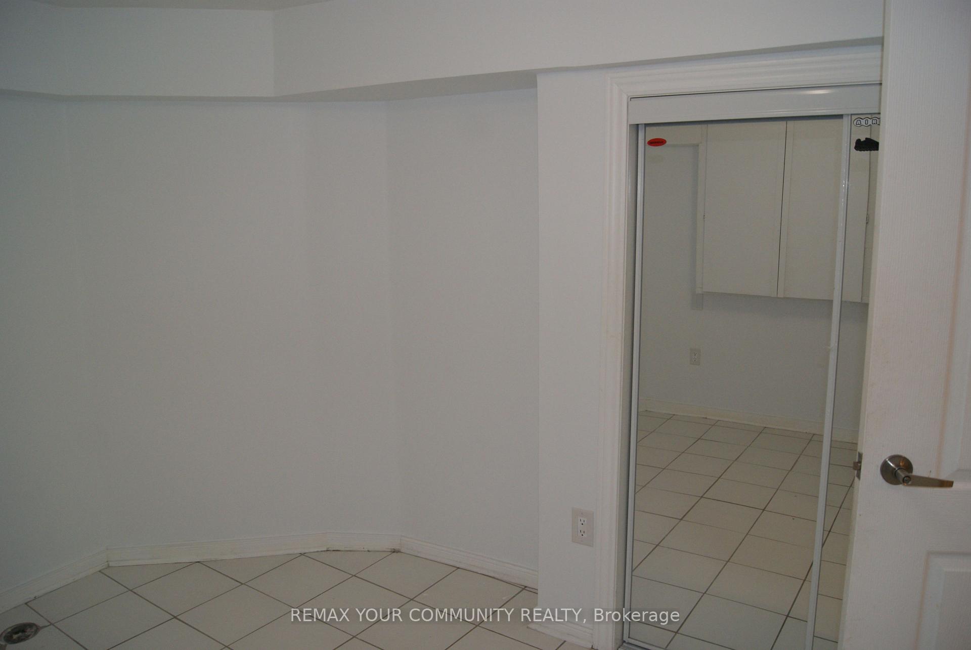 Photo 15 of 53 Lamar Street, Vaughan, Maple — HOMEH