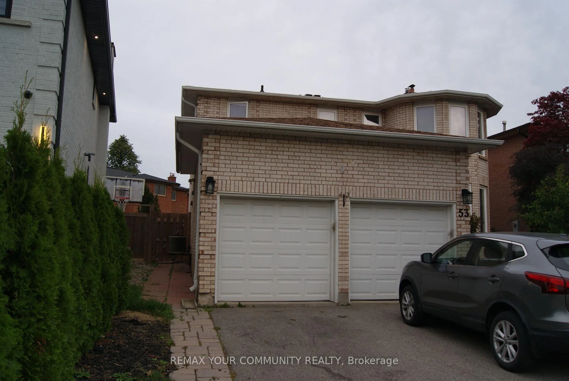 Photo 3 of 53 Lamar Street, Vaughan, Maple — HOMEH