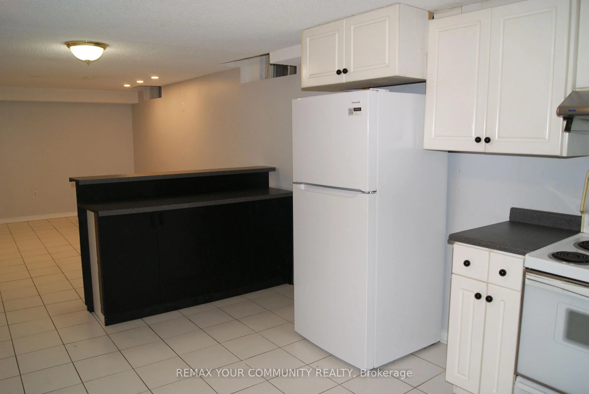 Photo 6 of 53 Lamar Street, Vaughan, Maple — HOMEH