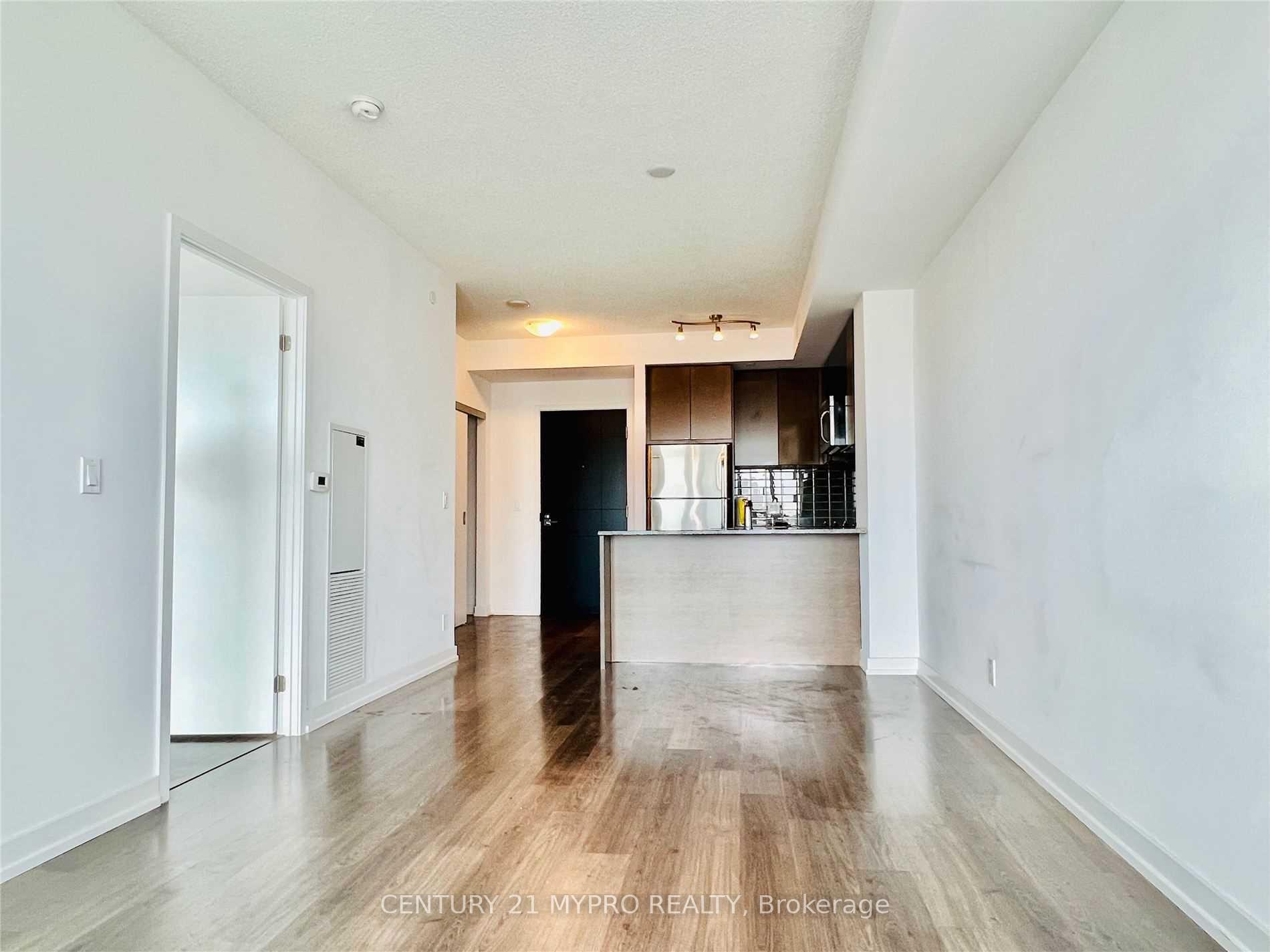 Photo 7 of Unit 2209, 89 Dunfield Avenue, Toronto, Mount Pleasant West — HOMEH