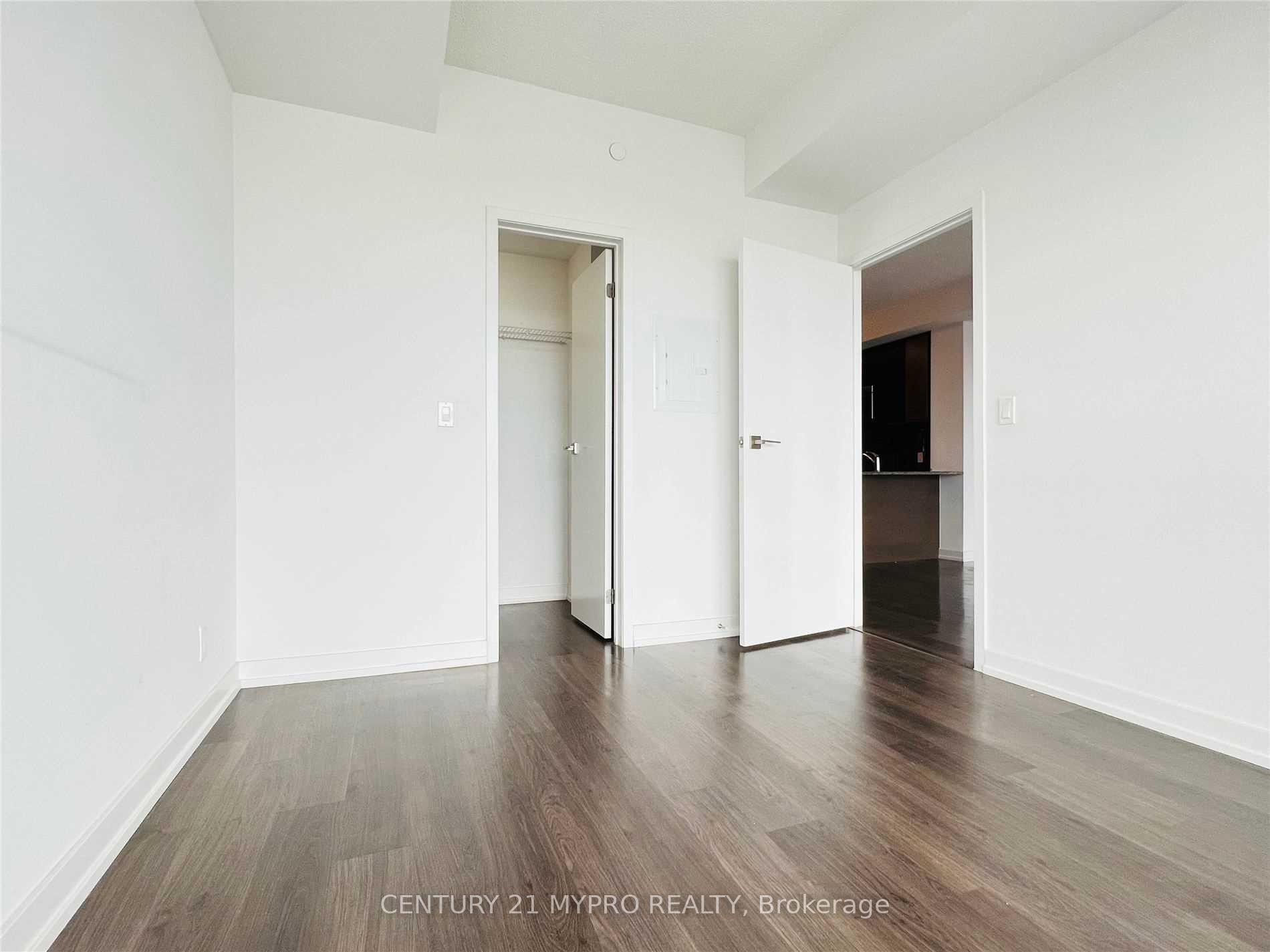 Photo 10 of Unit 2209, 89 Dunfield Avenue, Toronto, Mount Pleasant West — HOMEH