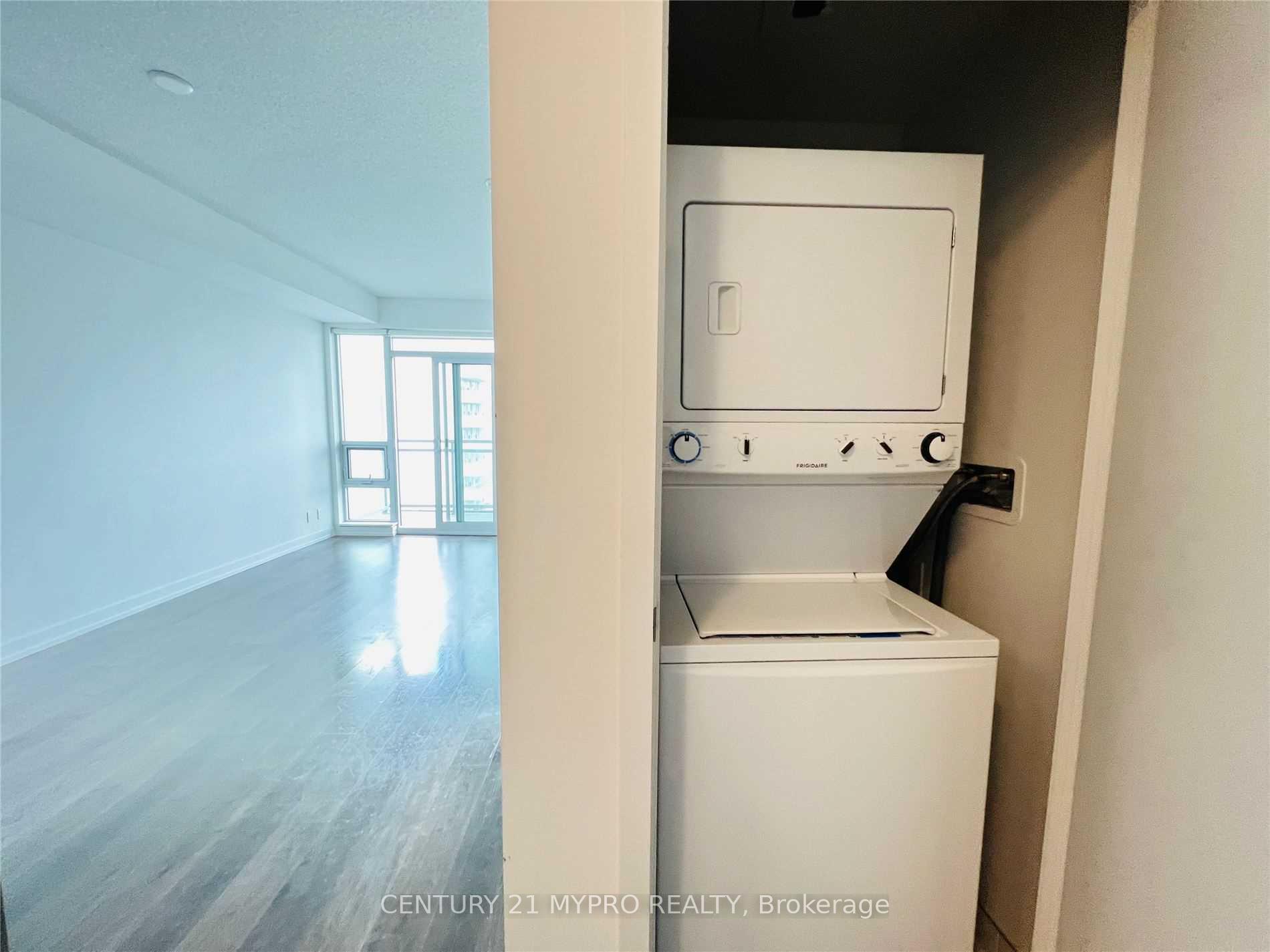 Photo 11 of Unit 2209, 89 Dunfield Avenue, Toronto, Mount Pleasant West — HOMEH