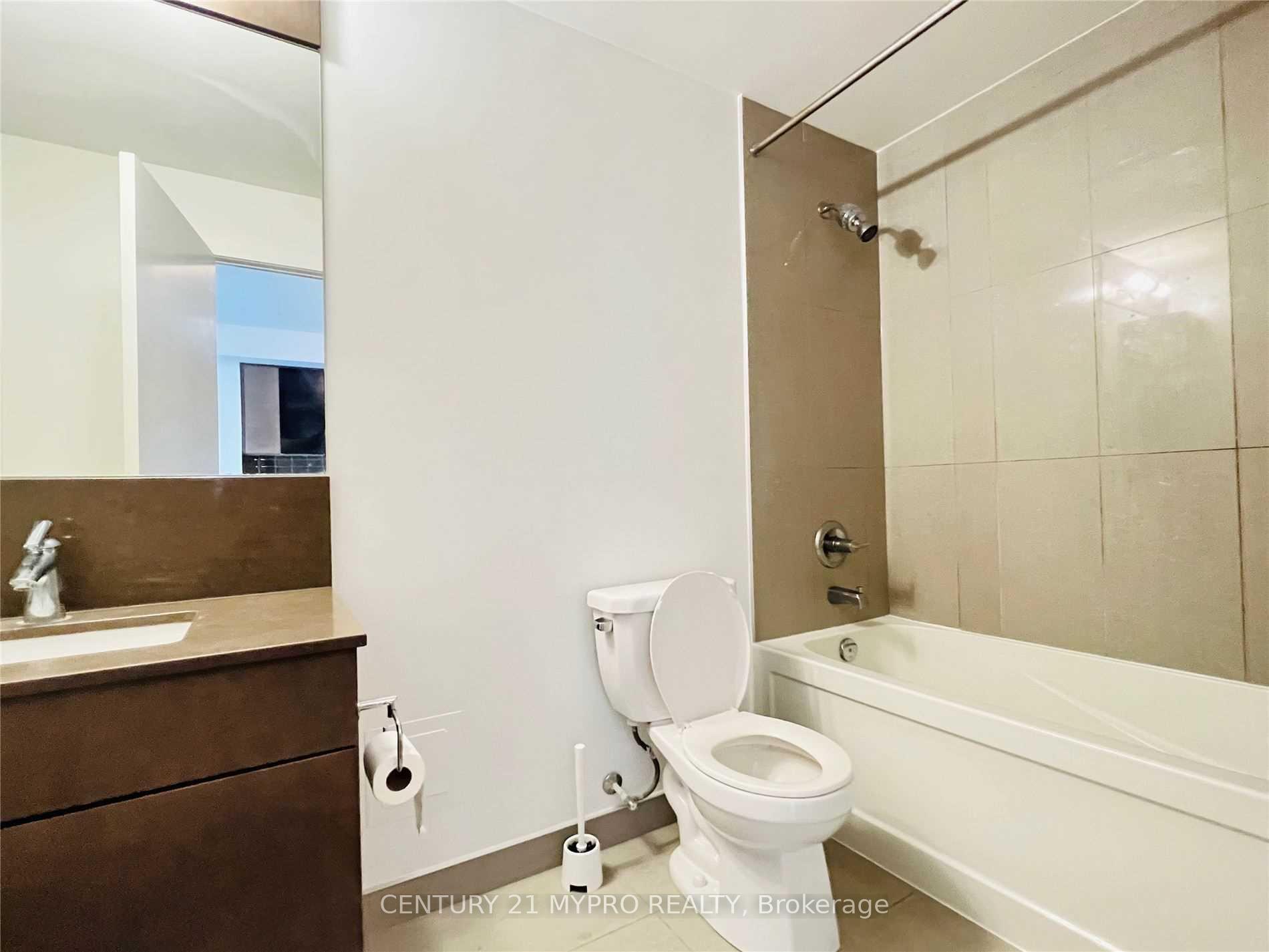 Photo 12 of Unit 2209, 89 Dunfield Avenue, Toronto, Mount Pleasant West — HOMEH