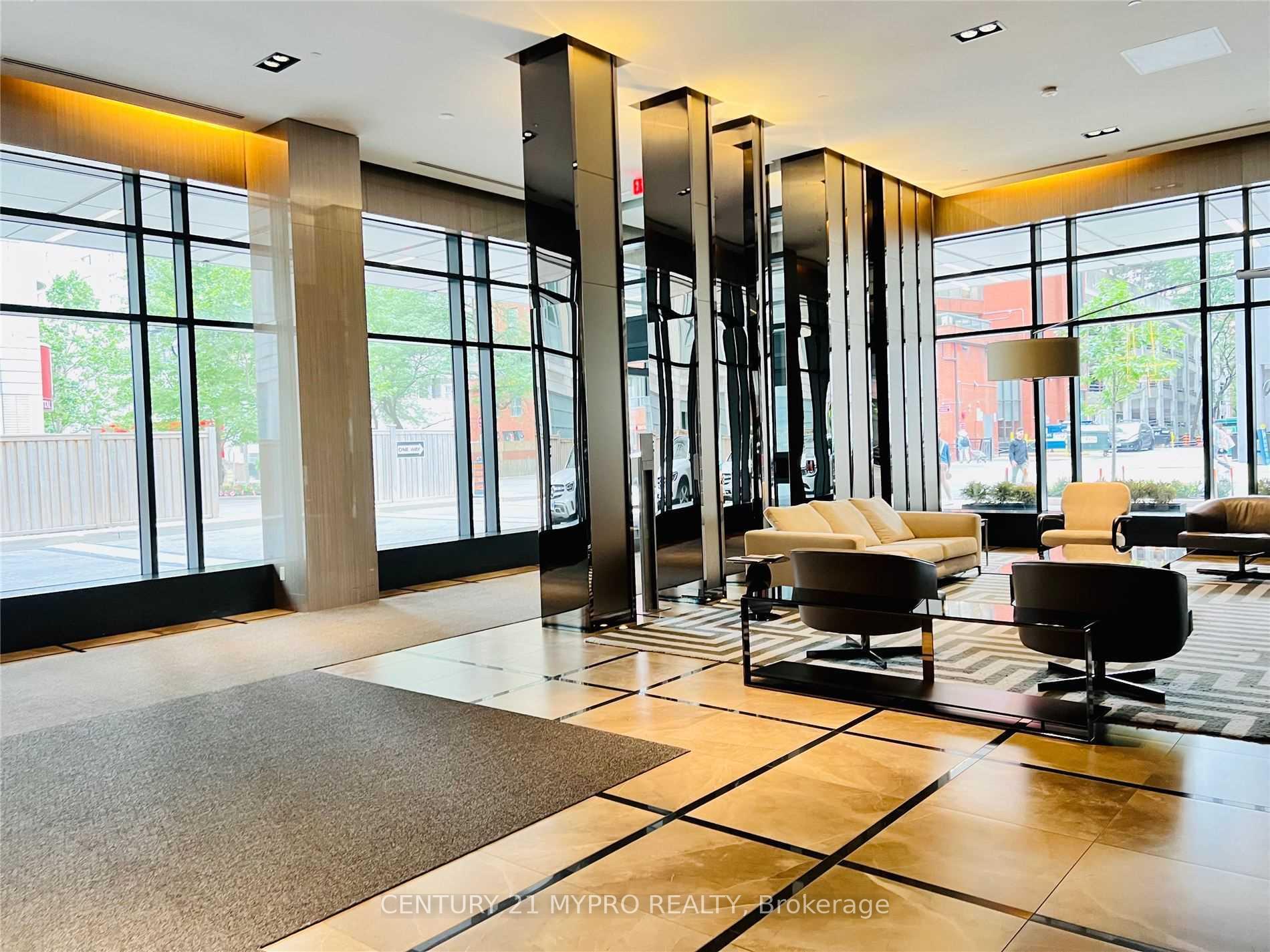 Photo 14 of Unit 2209, 89 Dunfield Avenue, Toronto, Mount Pleasant West — HOMEH