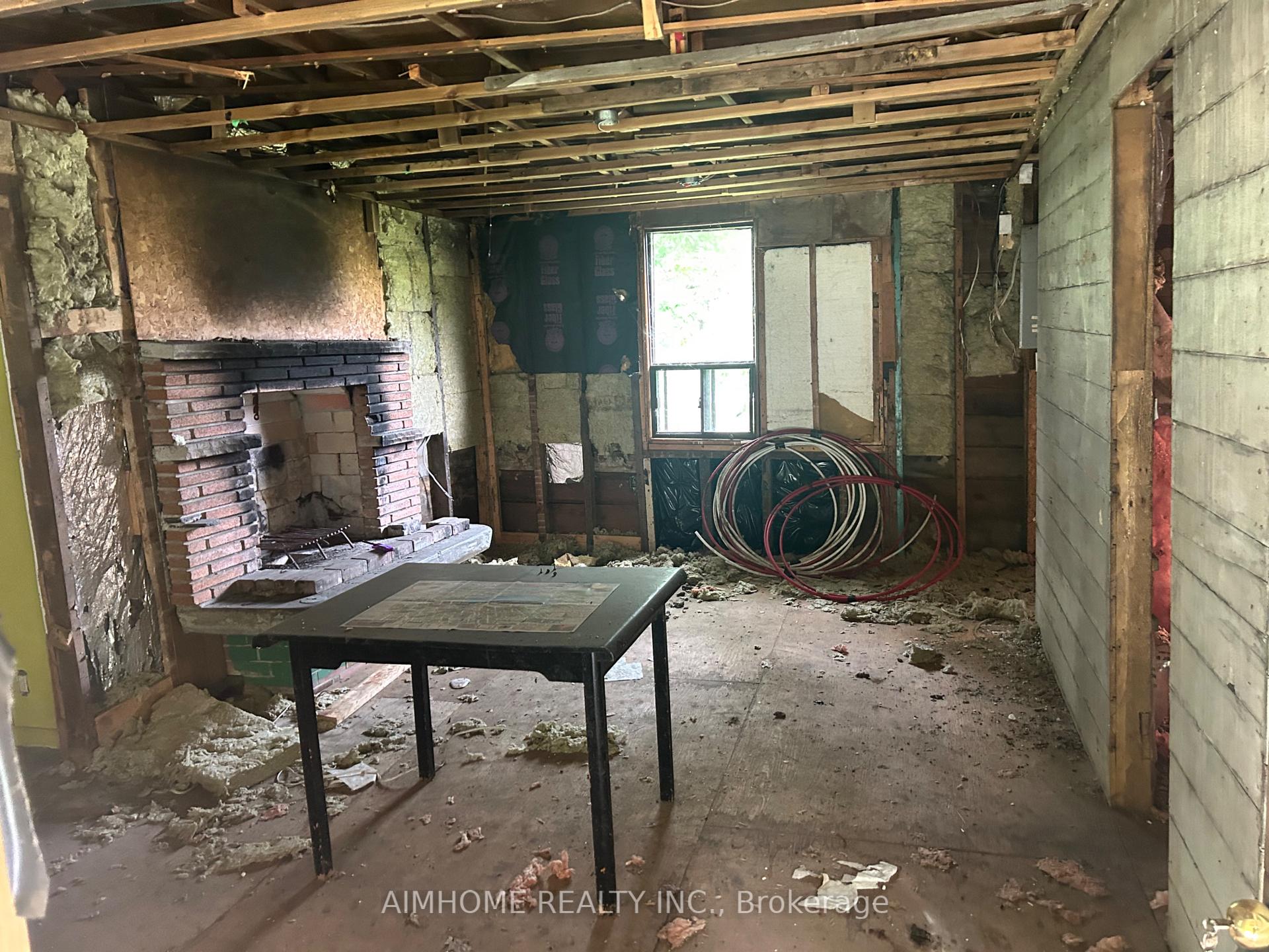 Photo 8 of 8 Christidis Drive, Georgina, Sutton & Jackson's Point — HOMEH
