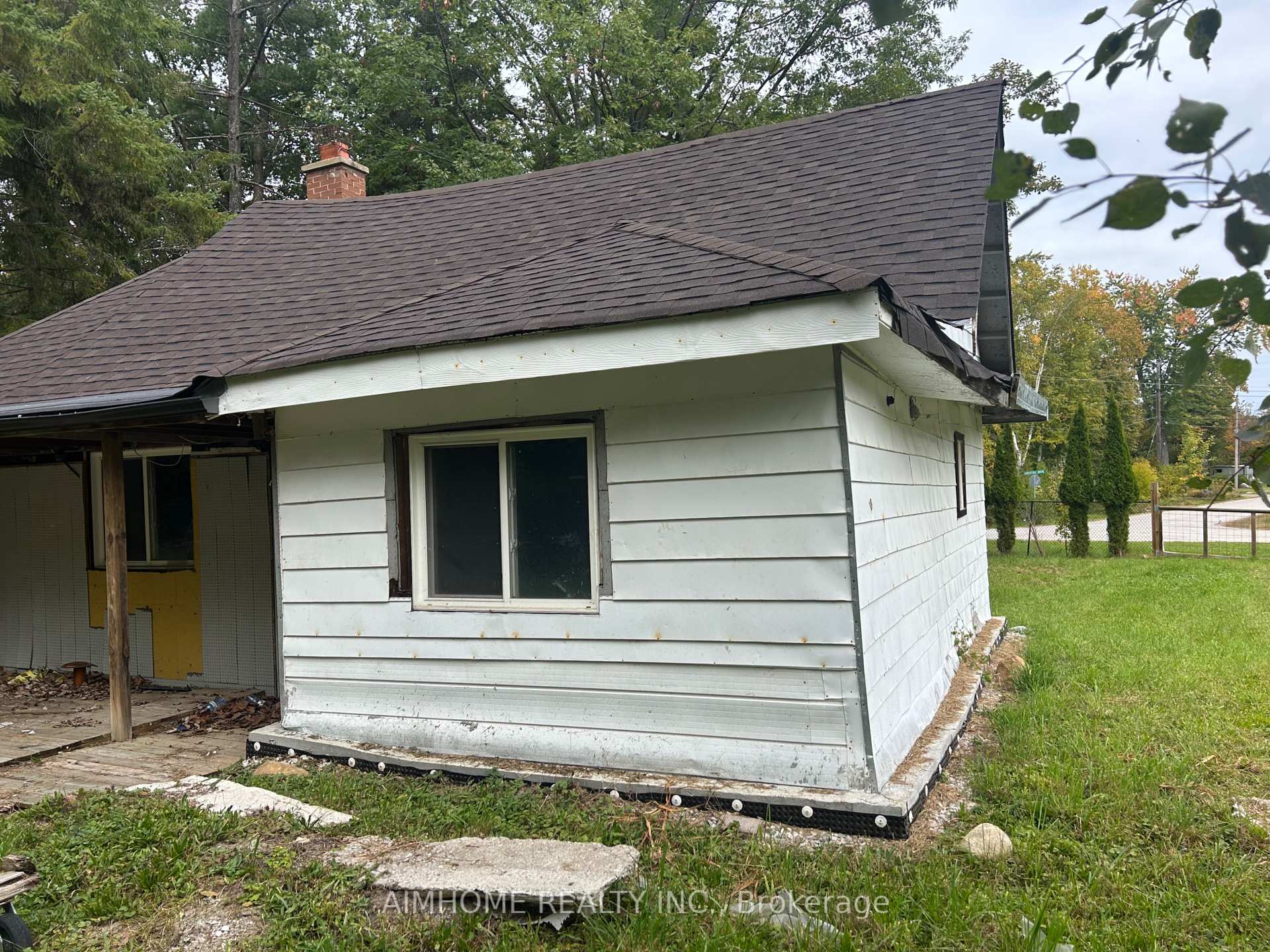 Photo 12 of 8 Christidis Drive, Georgina, Sutton & Jackson's Point — HOMEH