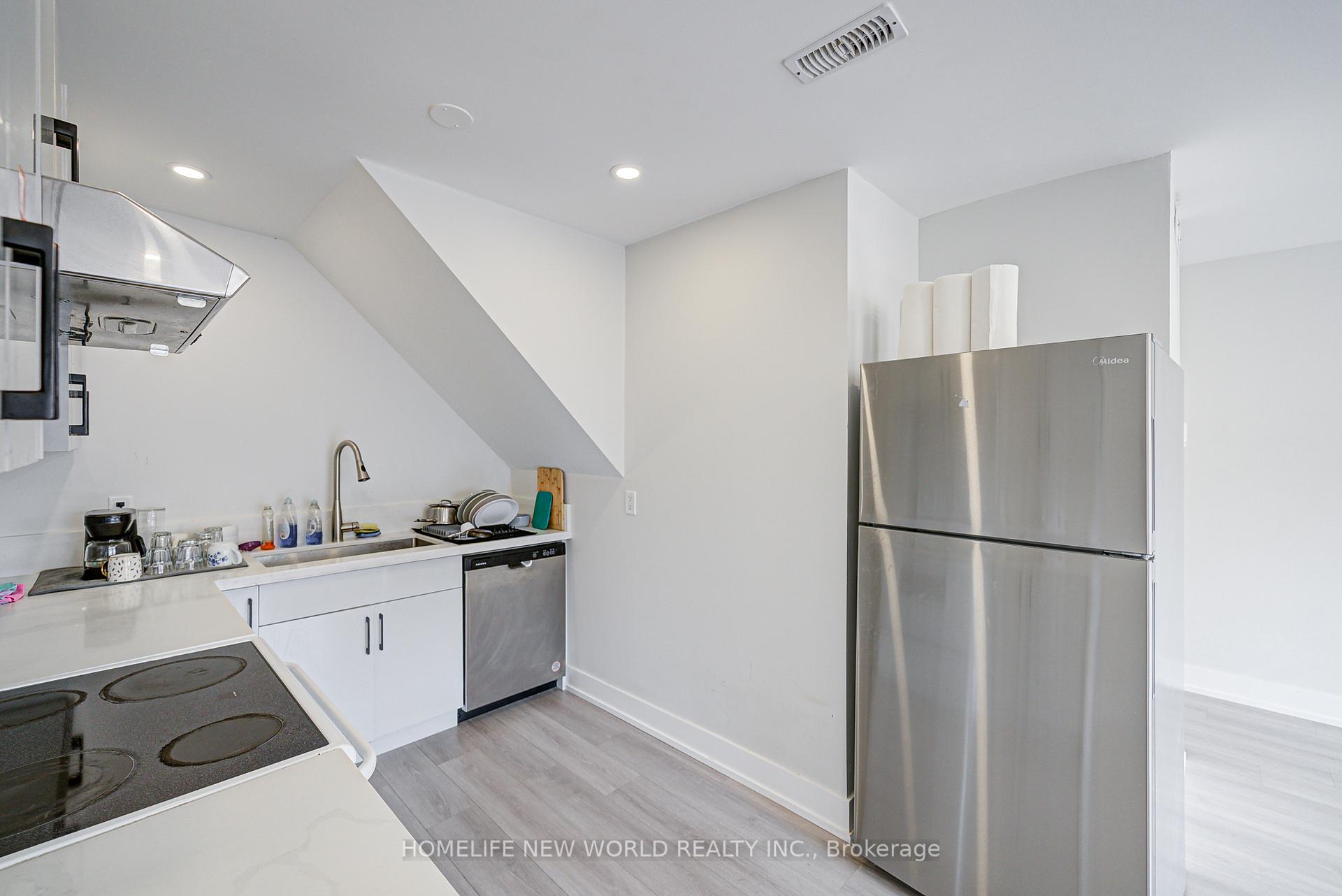 Photo 21 of Unit B, 133 Jefferson Avenue, Toronto, South Parkdale — HOMEH