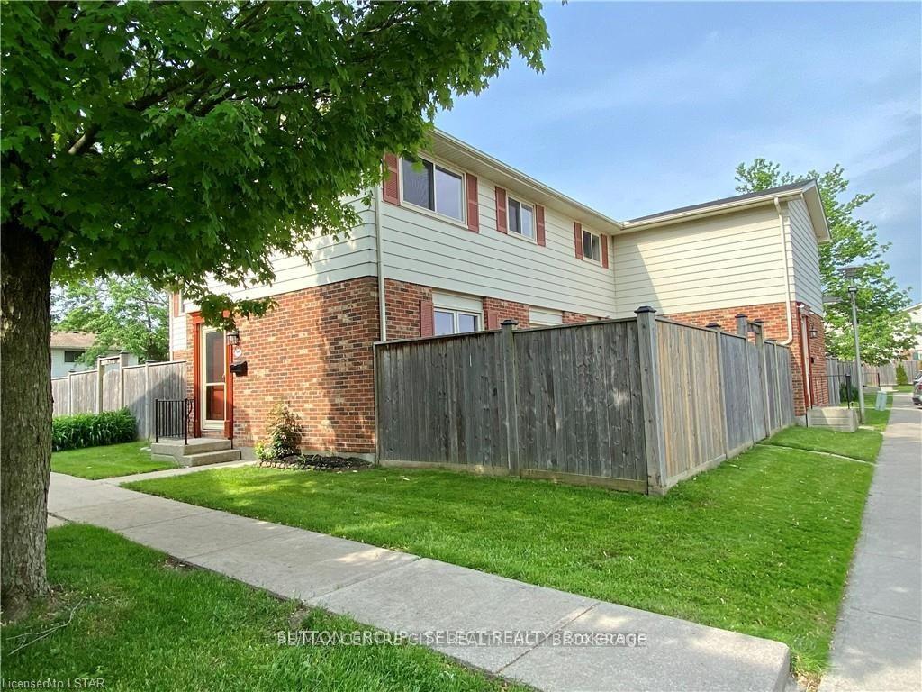 Photo 1 of 93 Conway Drive, London, South X — HOMEH