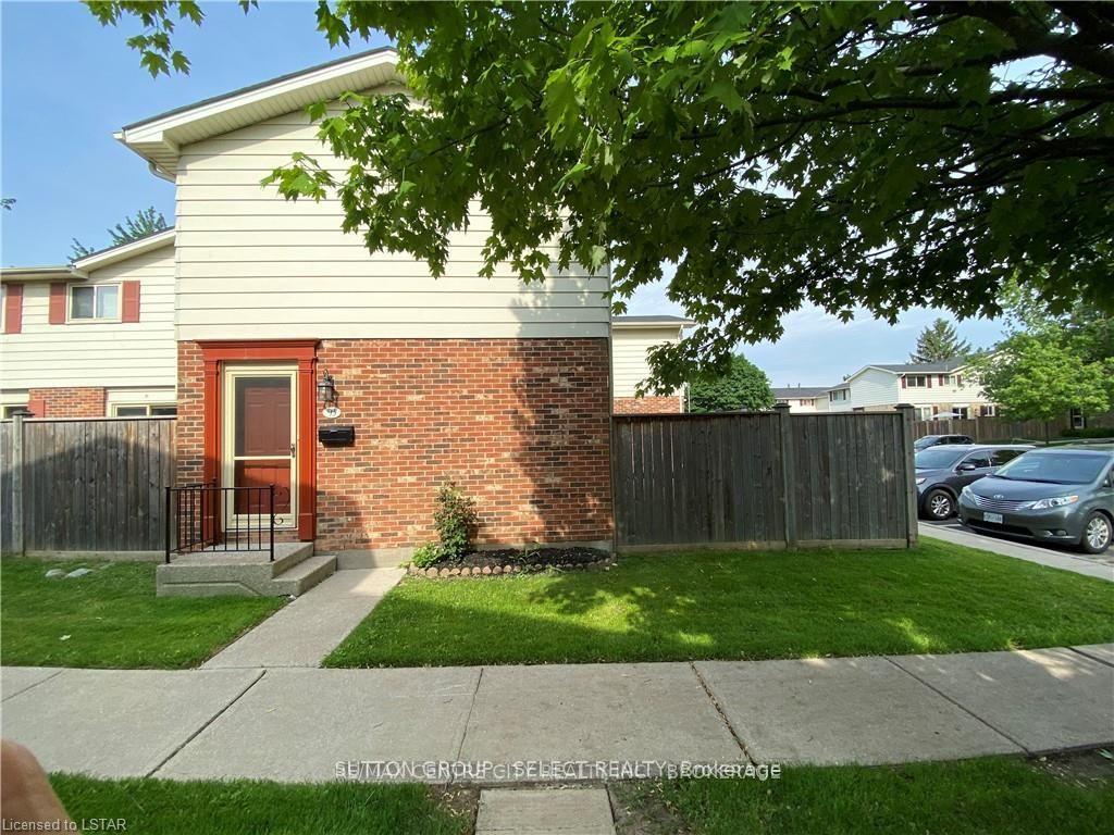 Photo 3 of 93 Conway Drive, London, South X — HOMEH