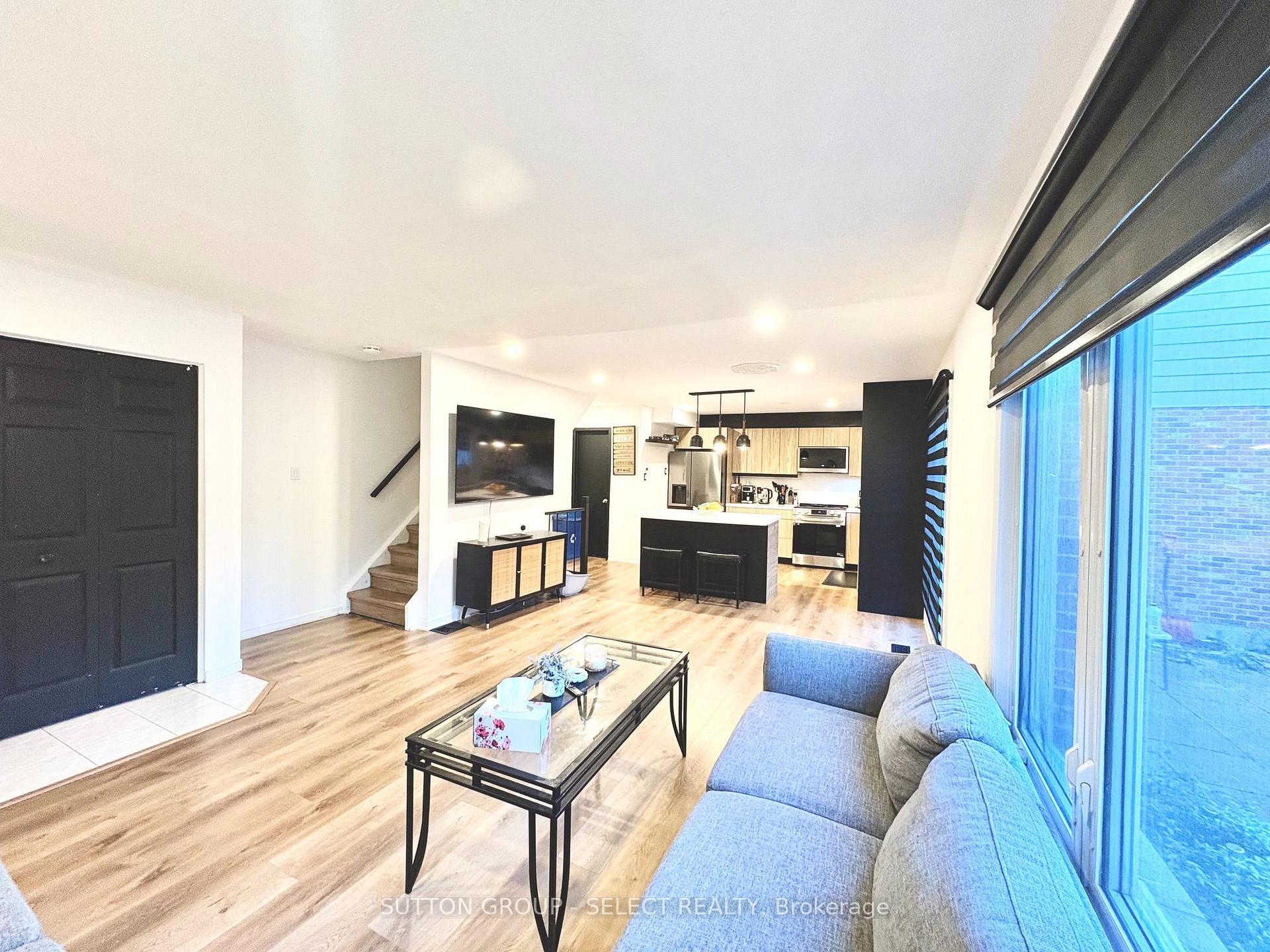 Photo 7 of 93 Conway Drive, London, South X — HOMEH