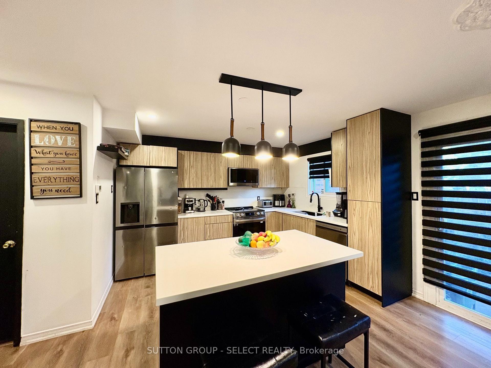 Photo 9 of 93 Conway Drive, London, South X — HOMEH