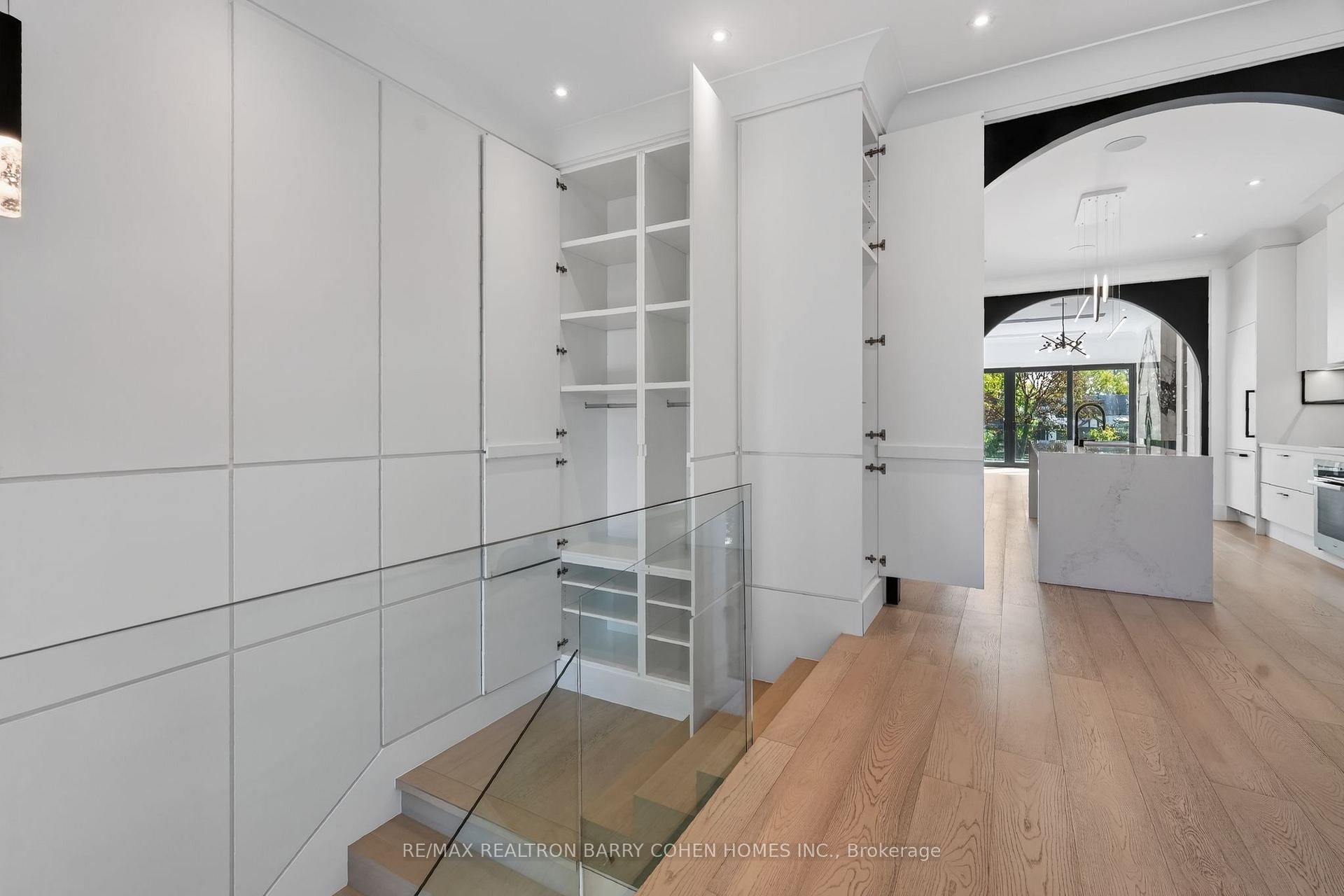 Photo 4 of 119 Glengrove Avenue W, Toronto, Lawrence Park South — HOMEH