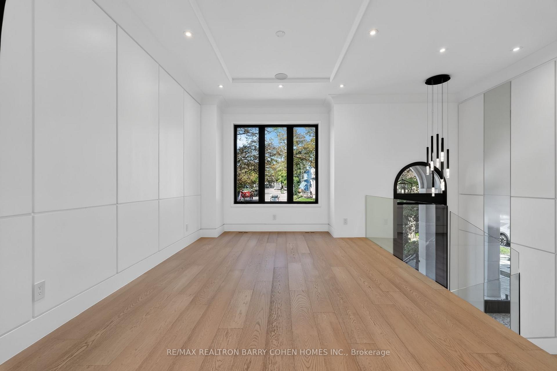 Photo 5 of 119 Glengrove Avenue W, Toronto, Lawrence Park South — HOMEH