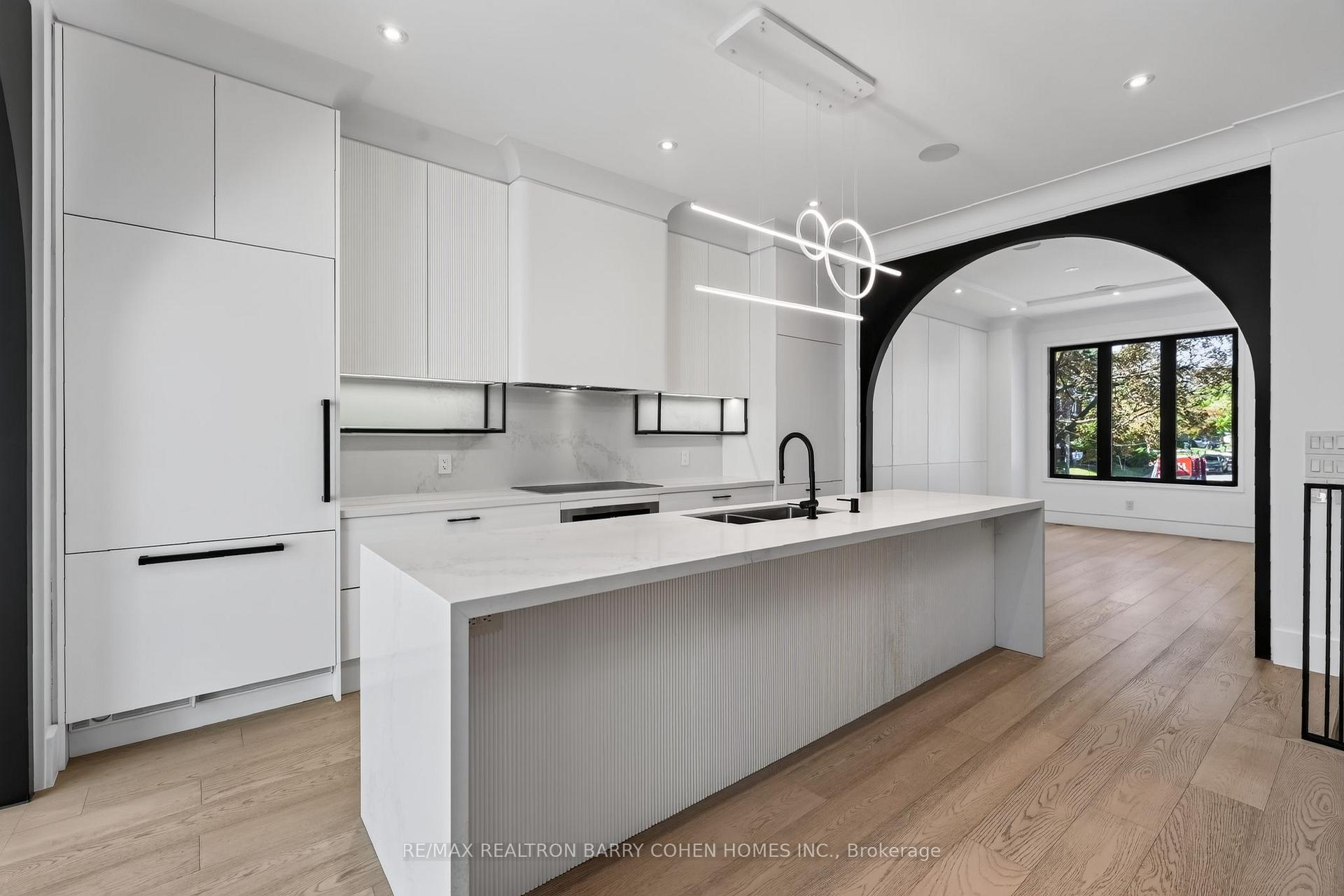 Photo 10 of 119 Glengrove Avenue W, Toronto, Lawrence Park South — HOMEH