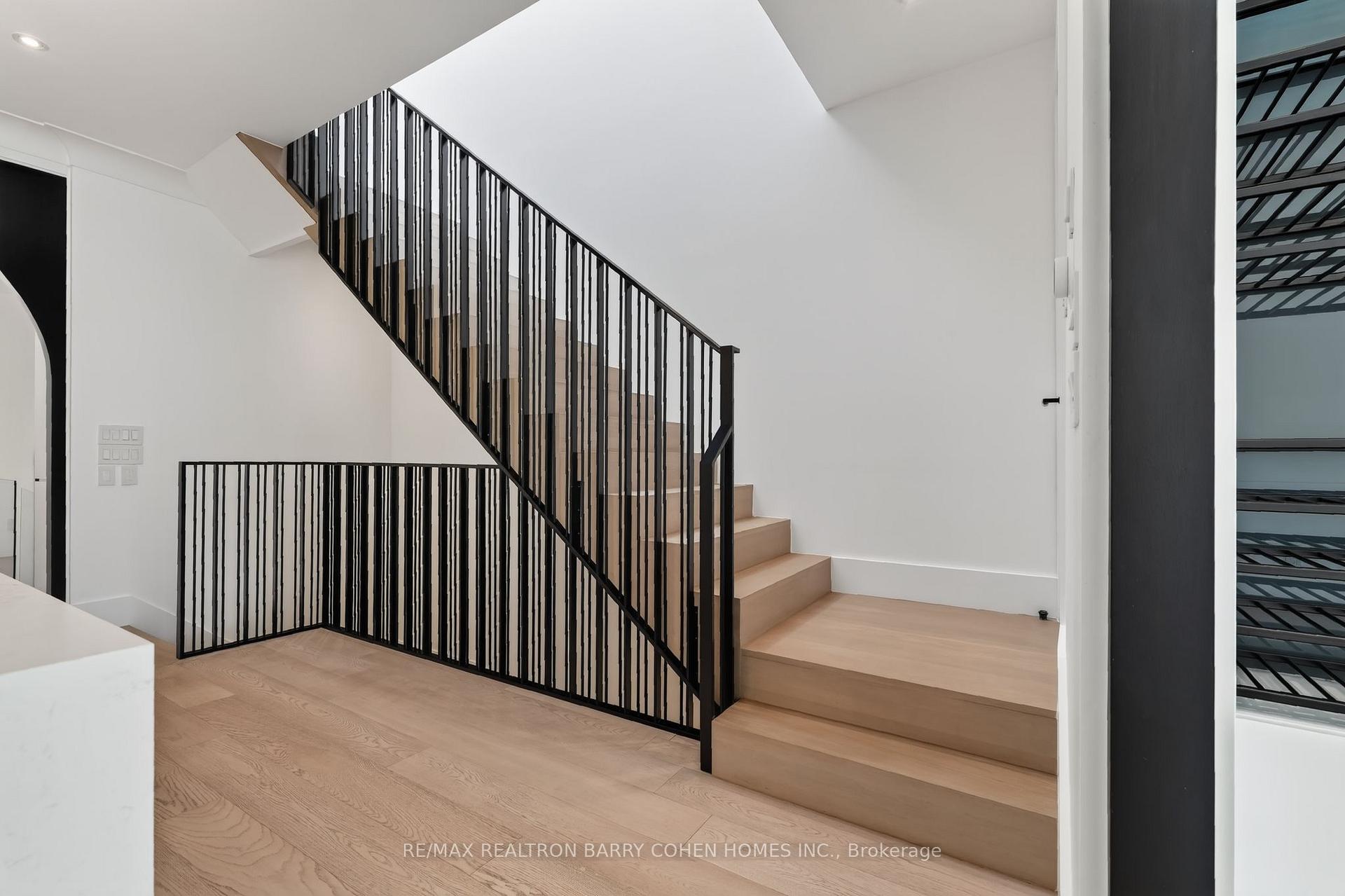 Photo 18 of 119 Glengrove Avenue W, Toronto, Lawrence Park South — HOMEH