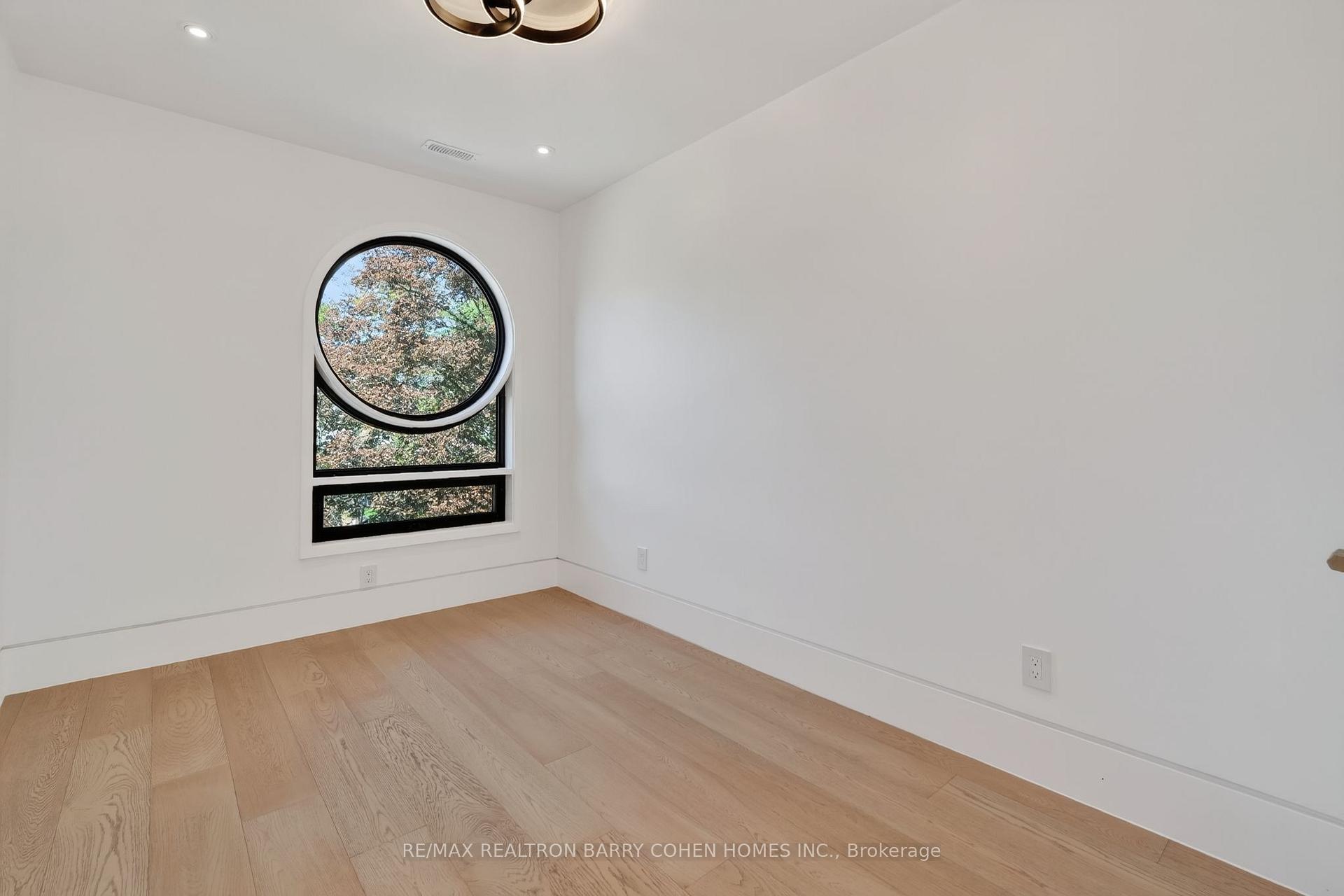 Photo 26 of 119 Glengrove Avenue W, Toronto, Lawrence Park South — HOMEH