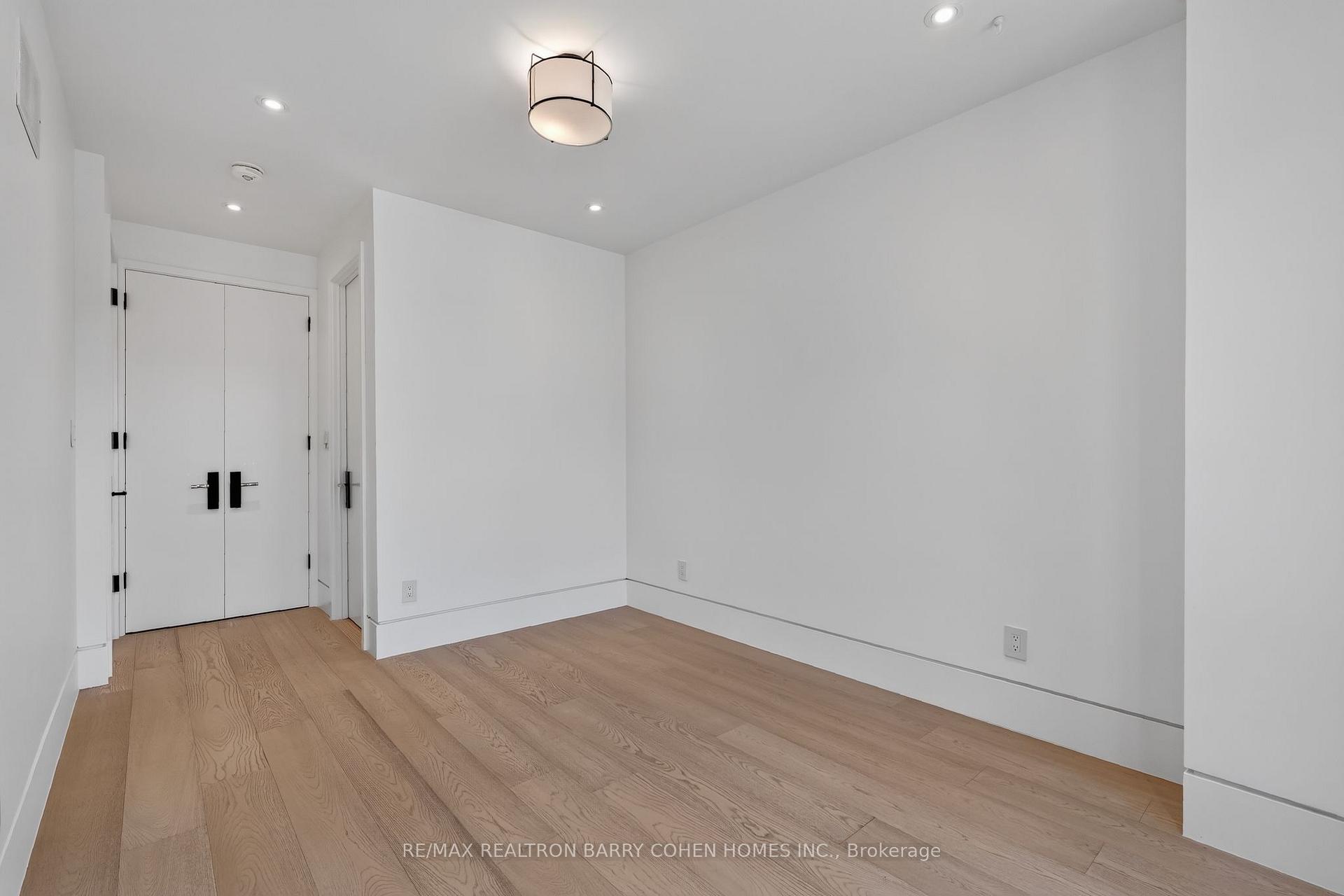 Photo 31 of 119 Glengrove Avenue W, Toronto, Lawrence Park South — HOMEH