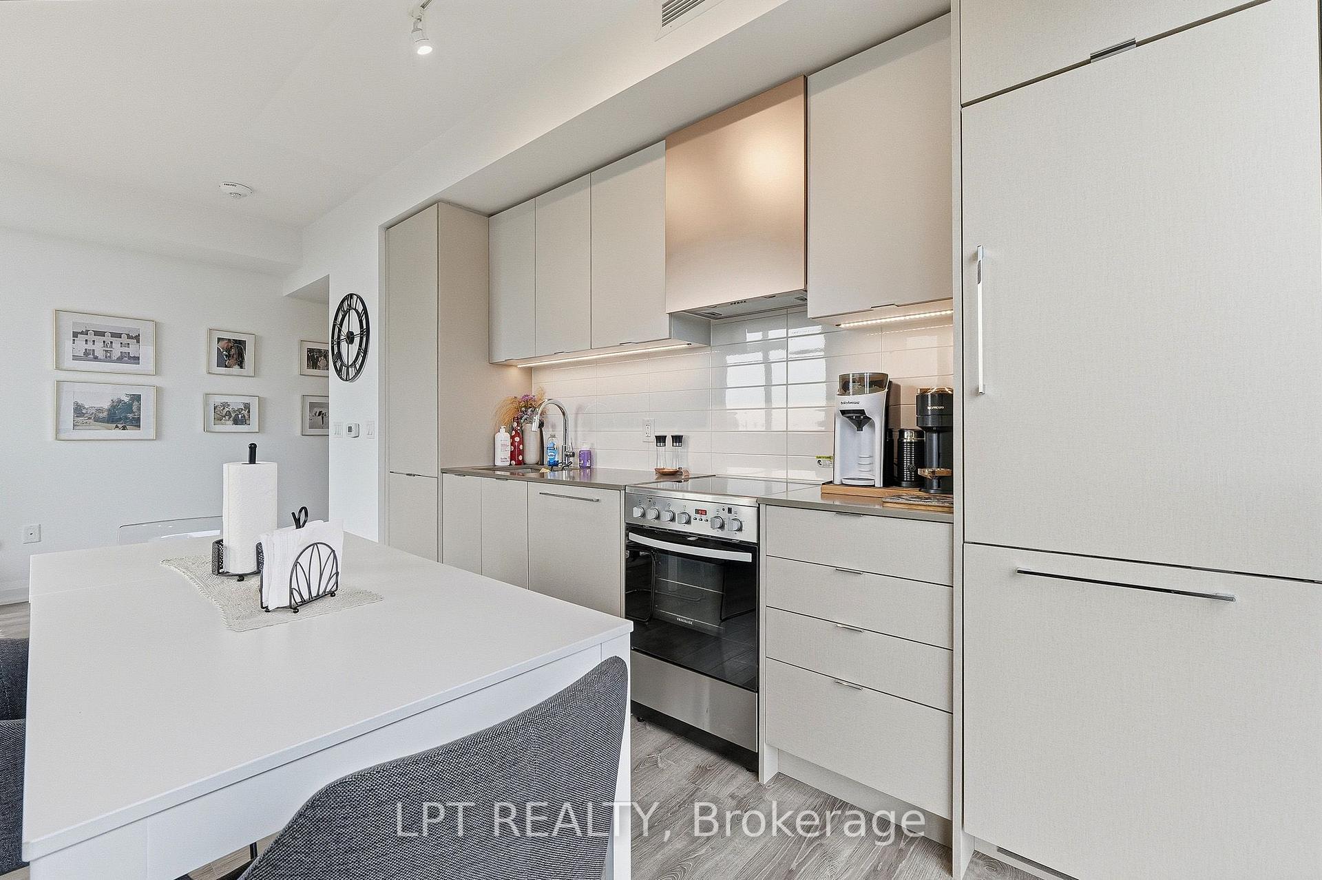 Photo 21 of Unit 709, 10 Gibbs Road, Etobicoke, Islington-City Centre West — HOMEH