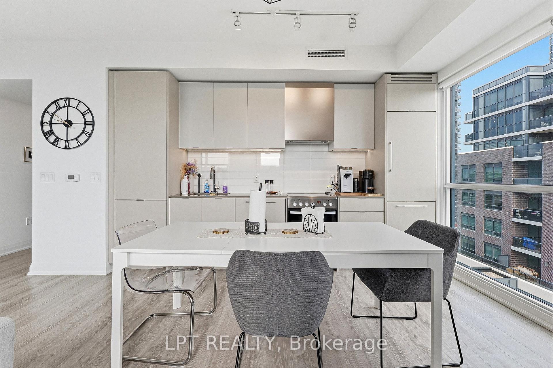 Photo 22 of Unit 709, 10 Gibbs Road, Etobicoke, Islington-City Centre West — HOMEH