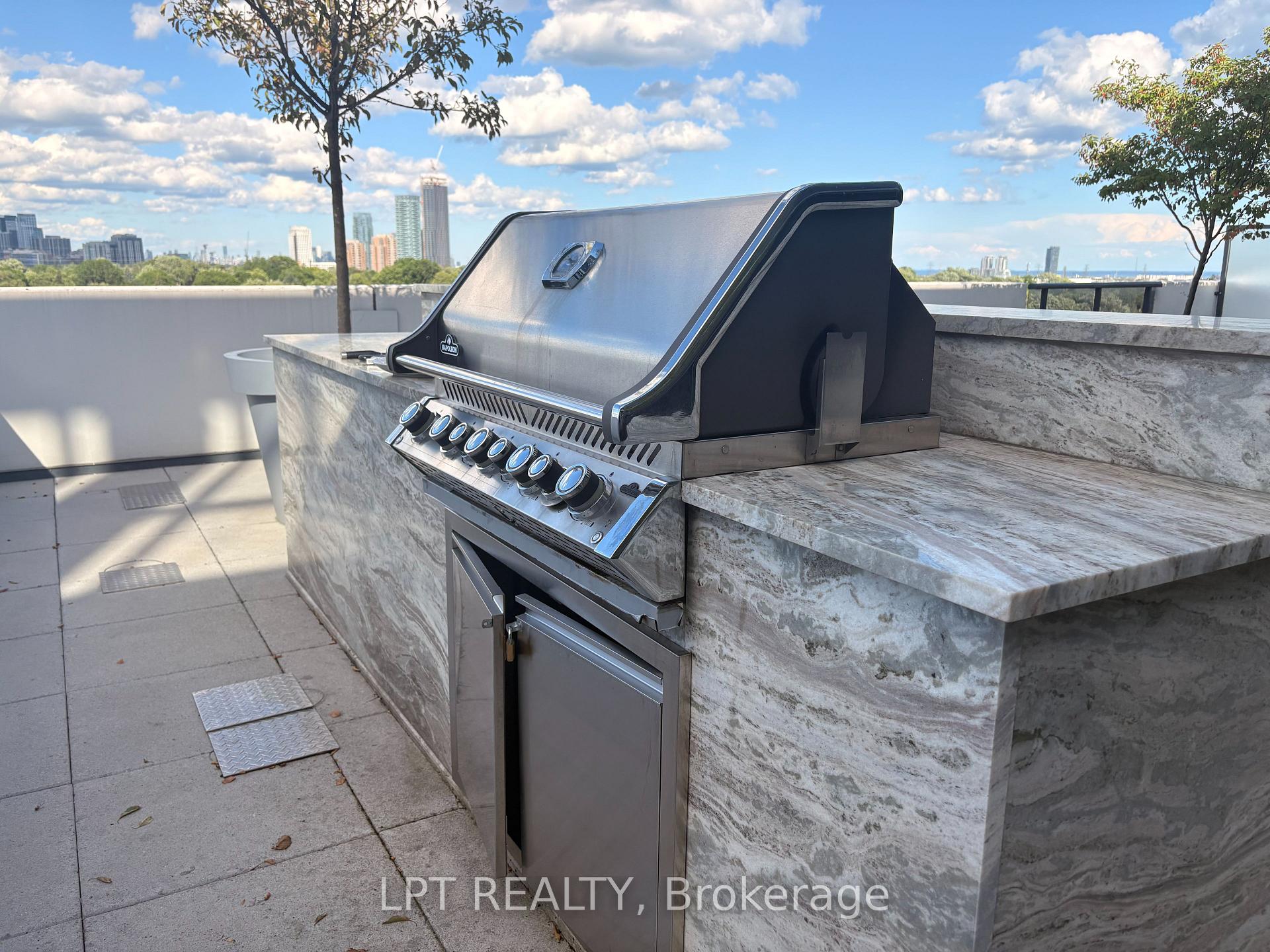 Photo 32 of Unit 709, 10 Gibbs Road, Etobicoke, Islington-City Centre West — HOMEH
