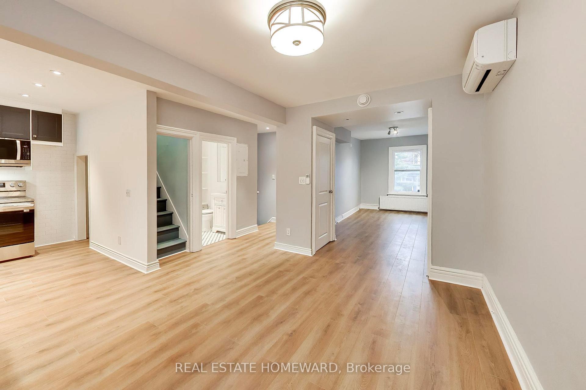 Photo 14 of 56 Leuty Avenue, Toronto, The Beaches — HOMEH