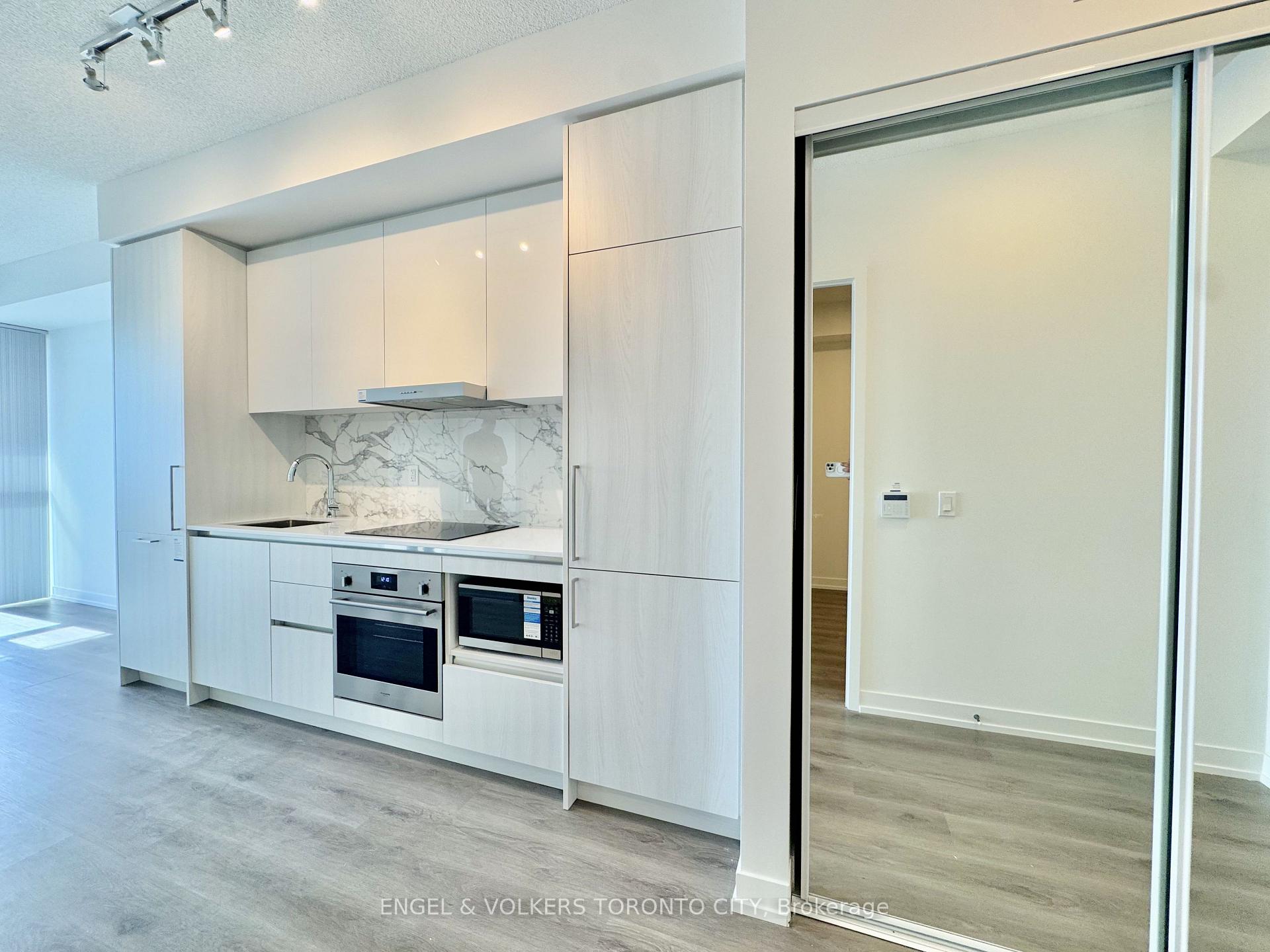Photo 11 of Unit 3203, 225 Commerce Street, Vaughan, Vaughan Corporate Centre — HOMEH