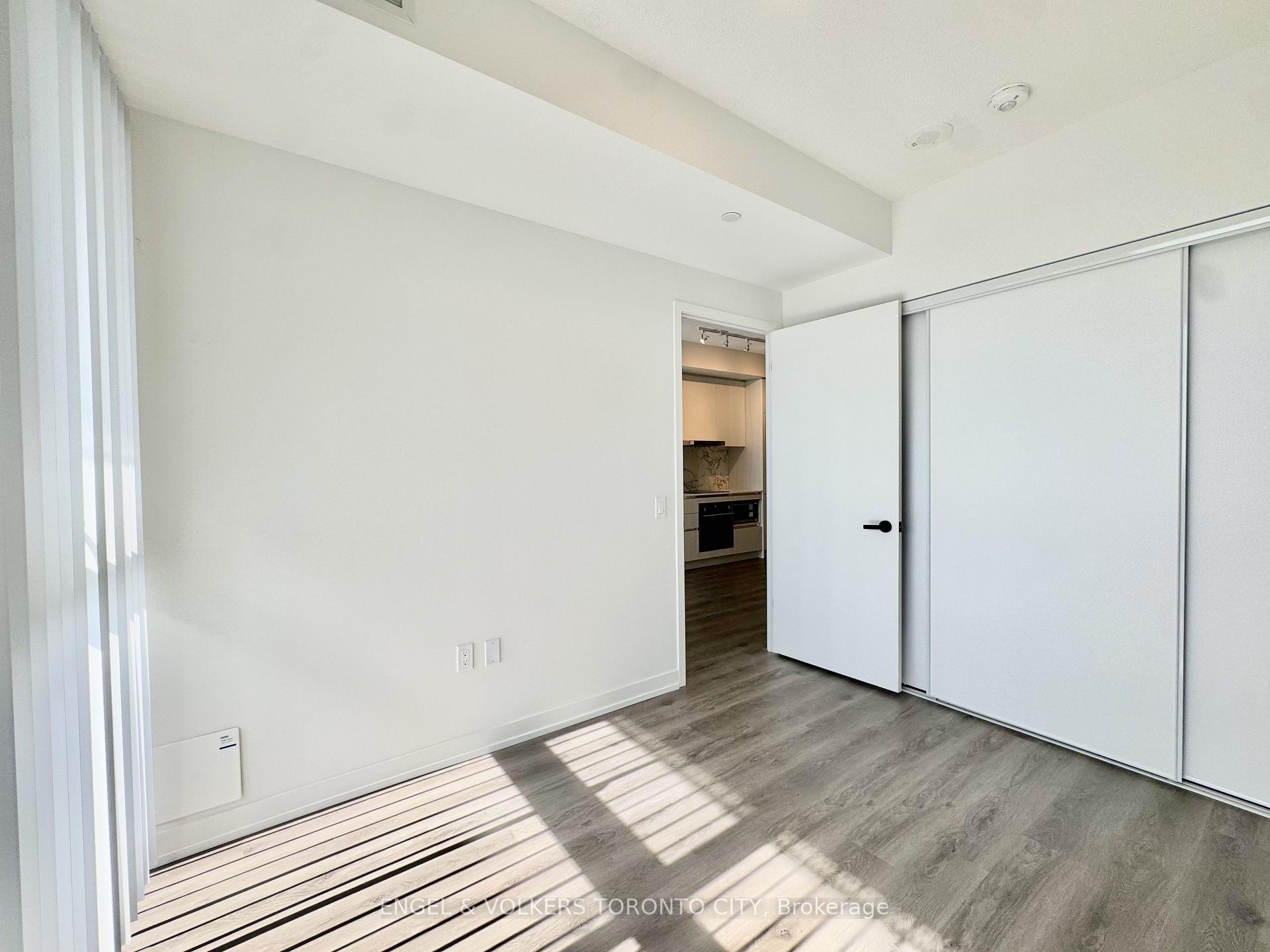Photo 12 of Unit 3203, 225 Commerce Street, Vaughan, Vaughan Corporate Centre — HOMEH