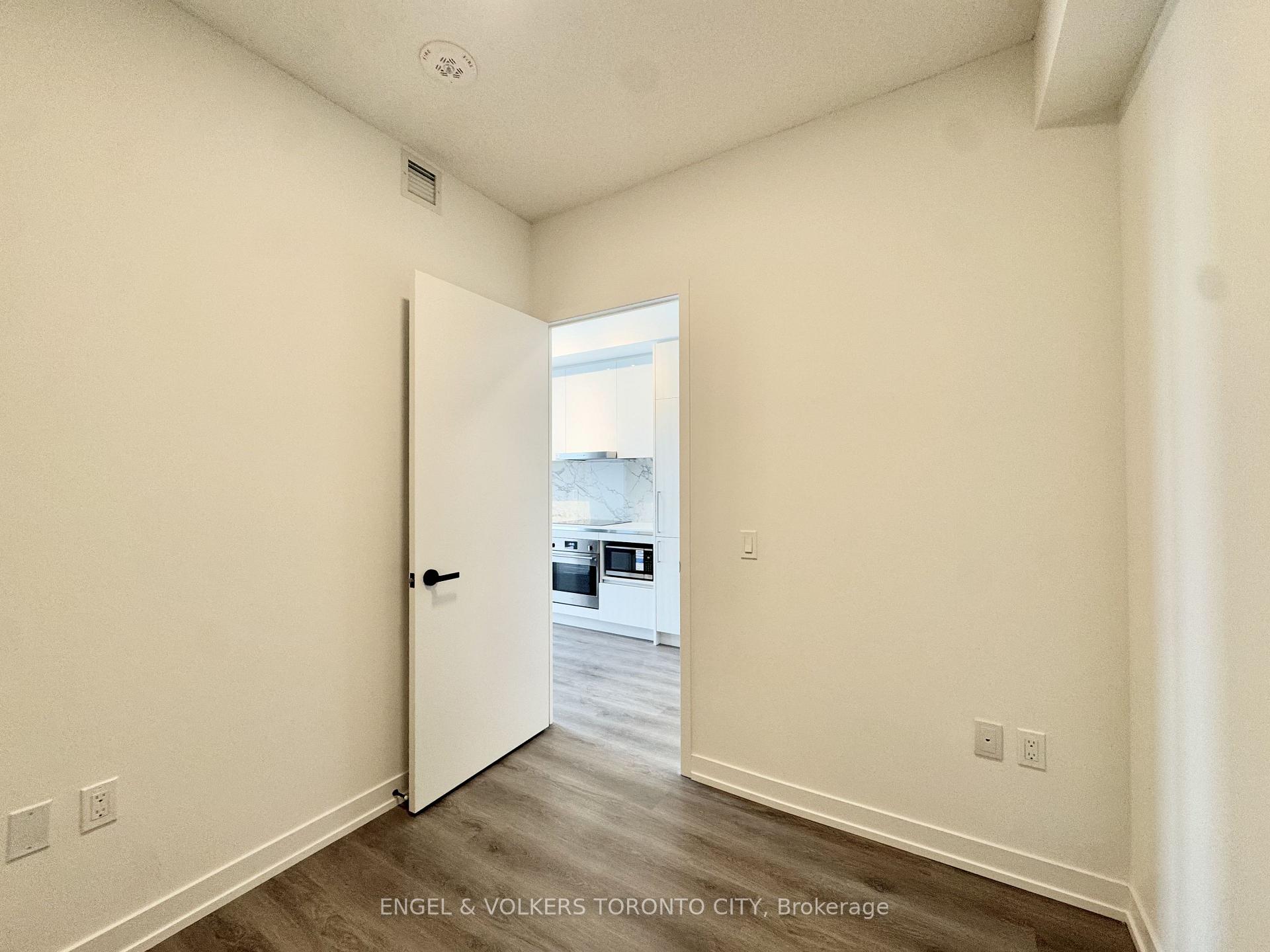 Photo 13 of Unit 3203, 225 Commerce Street, Vaughan, Vaughan Corporate Centre — HOMEH