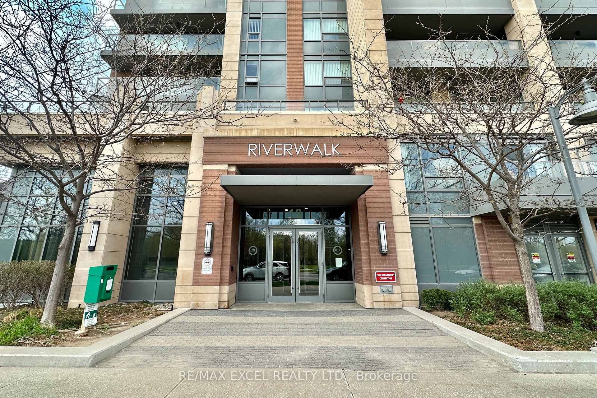 Photo 5 of Unit 703, 18 Uptown Drive, Markham, Unionville — HOMEH