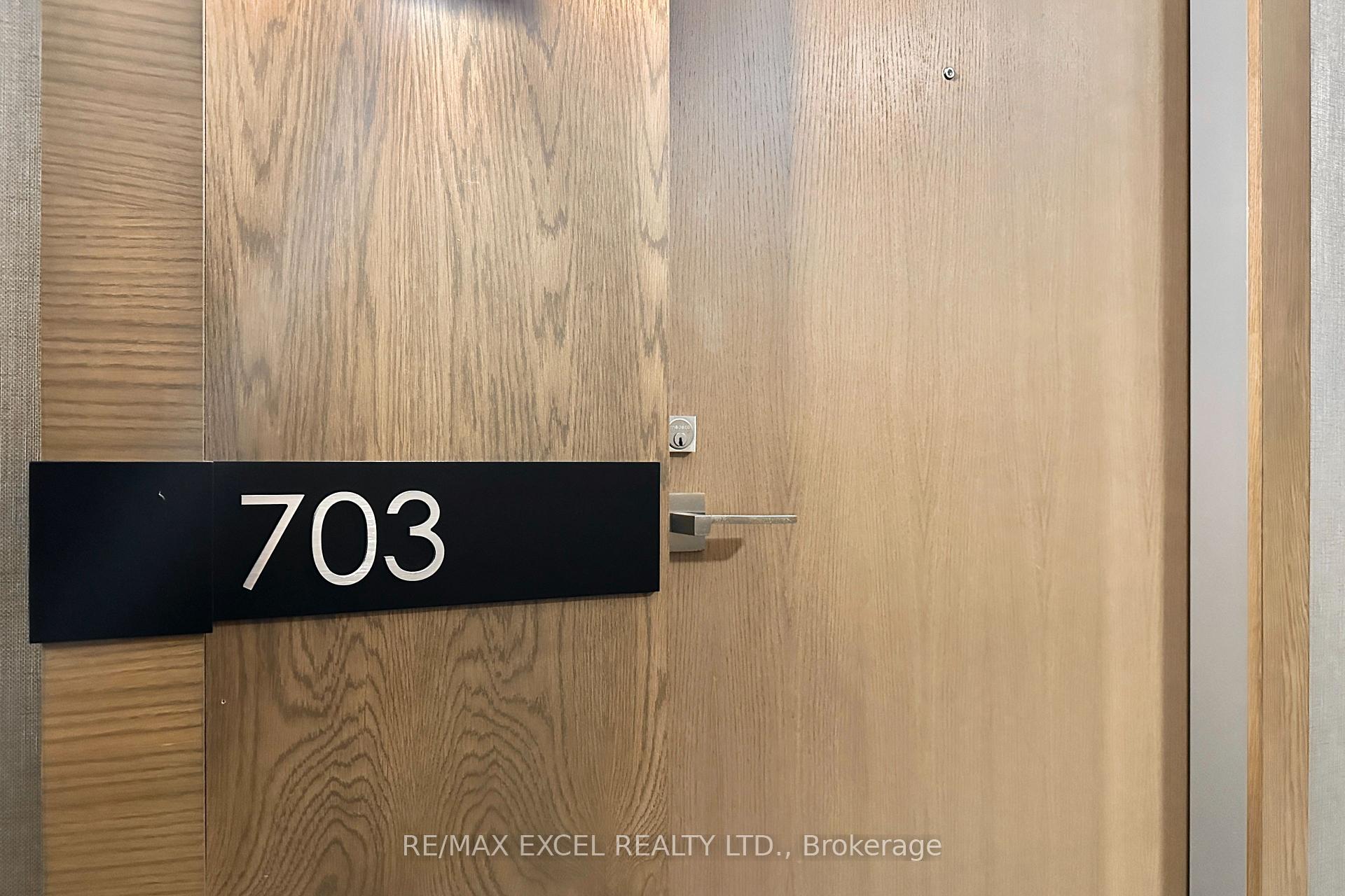 Photo 6 of Unit 703, 18 Uptown Drive, Markham, Unionville — HOMEH