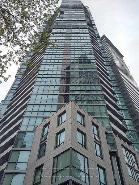 Photo 2 of Unit 3908, 45 Charles Street, Toronto, Church-Yonge Corridor — HOMEH