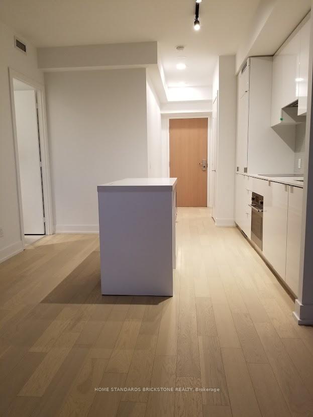 Photo 3 of Unit 4713, 7 Grenville Street, Toronto, Bay Street Corridor — HOMEH