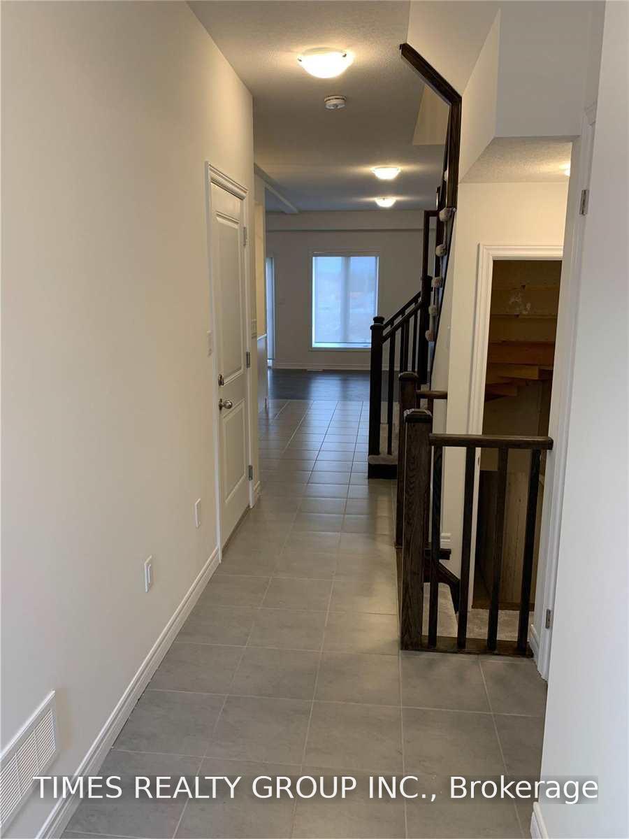 Photo 3 of 12 Cleland Avenue, Hamilton, Meadowlands — HOMEH
