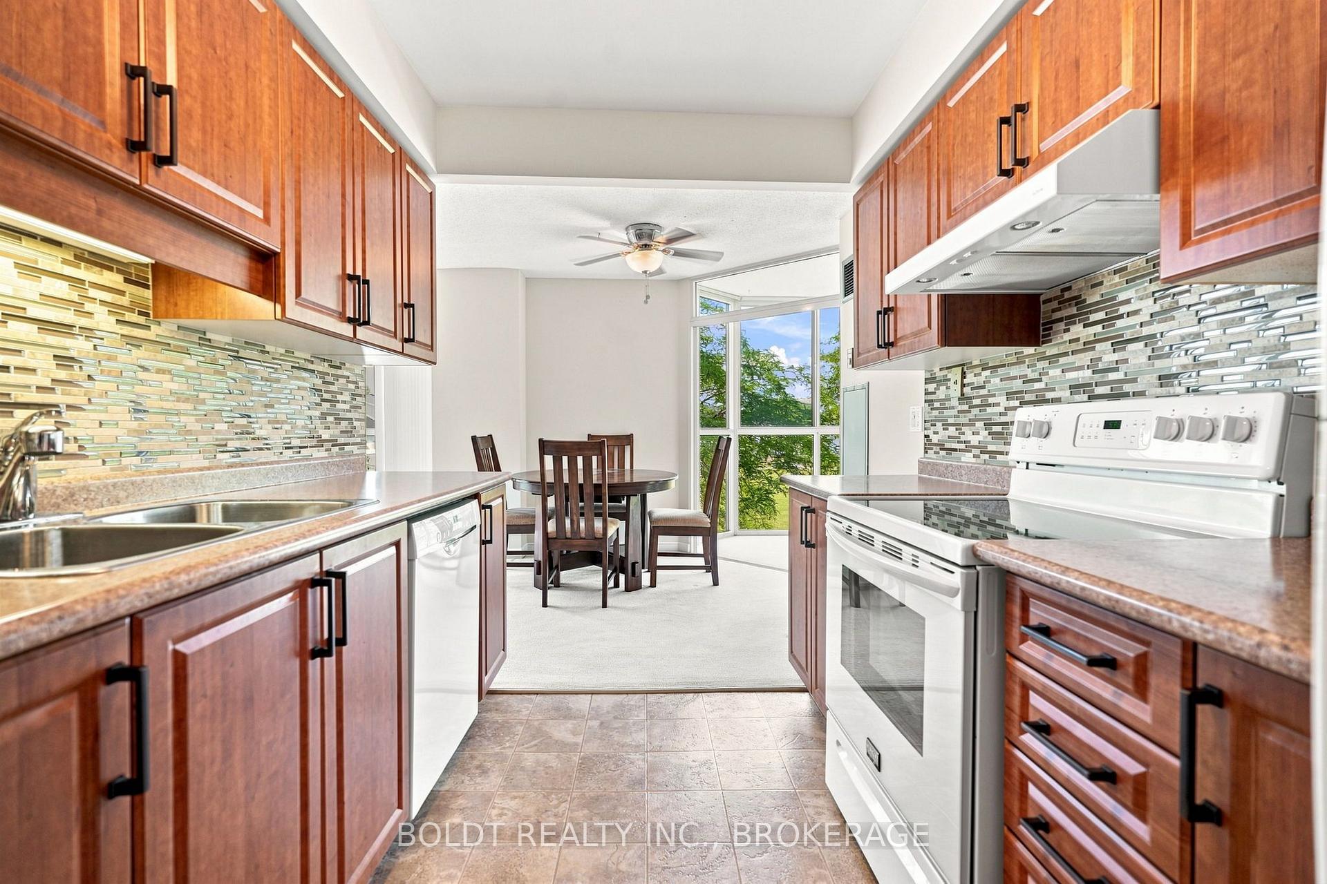 Photo 18 of Unit 306, 162 Martindale Road, St. Catharines, Grapeview — HOMEH