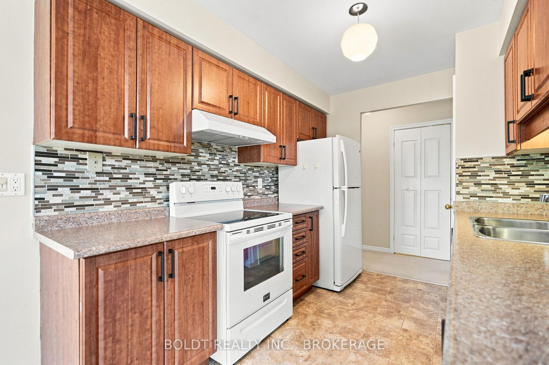 Photo 20 of Unit 306, 162 Martindale Road, St. Catharines, Grapeview — HOMEH