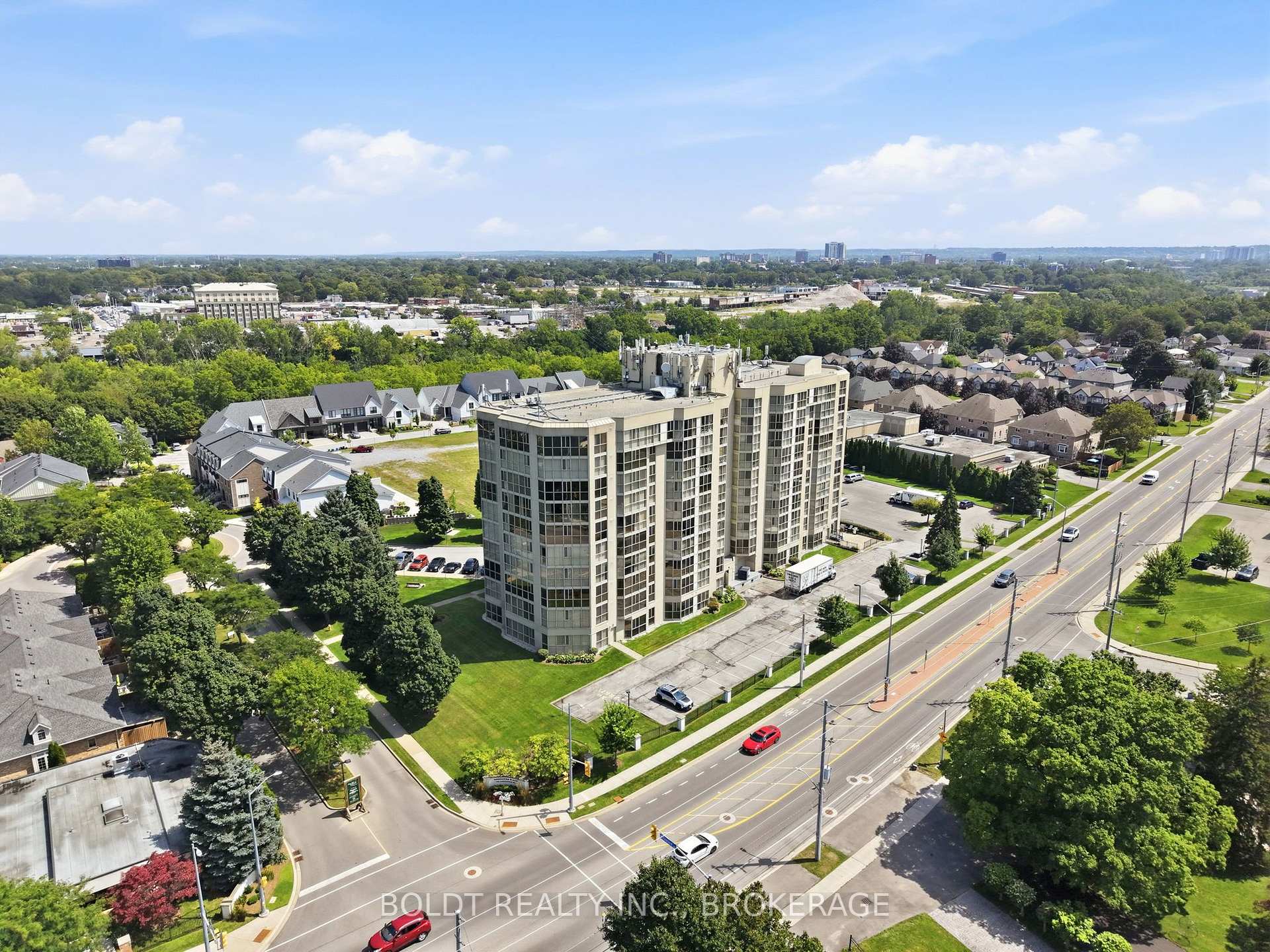 Photo 38 of Unit 306, 162 Martindale Road, St. Catharines, Grapeview — HOMEH