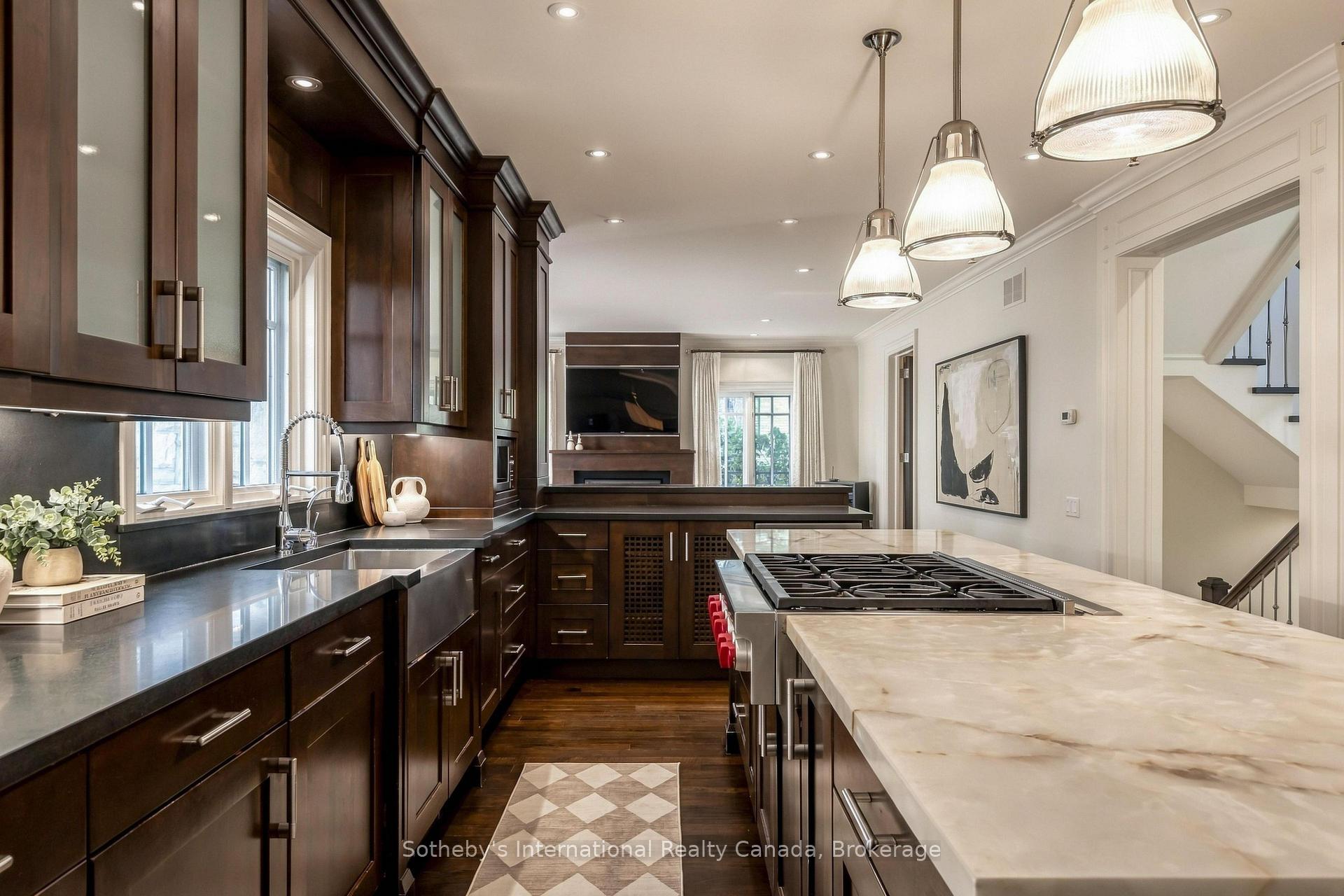 Photo 11 of 1073 Lakeshore Road E, Oakville, Morrison — HOMEH