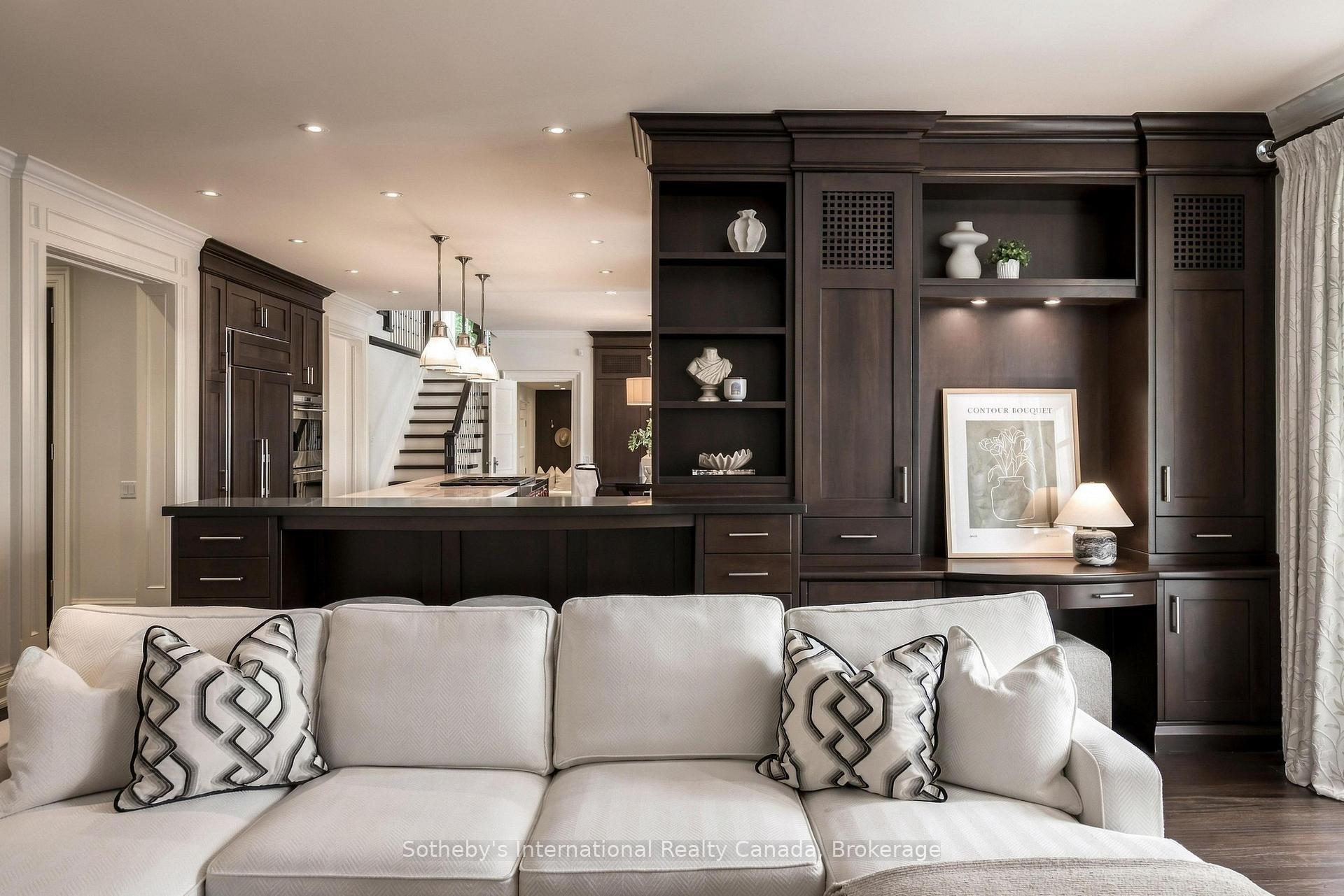 Photo 13 of 1073 Lakeshore Road E, Oakville, Morrison — HOMEH