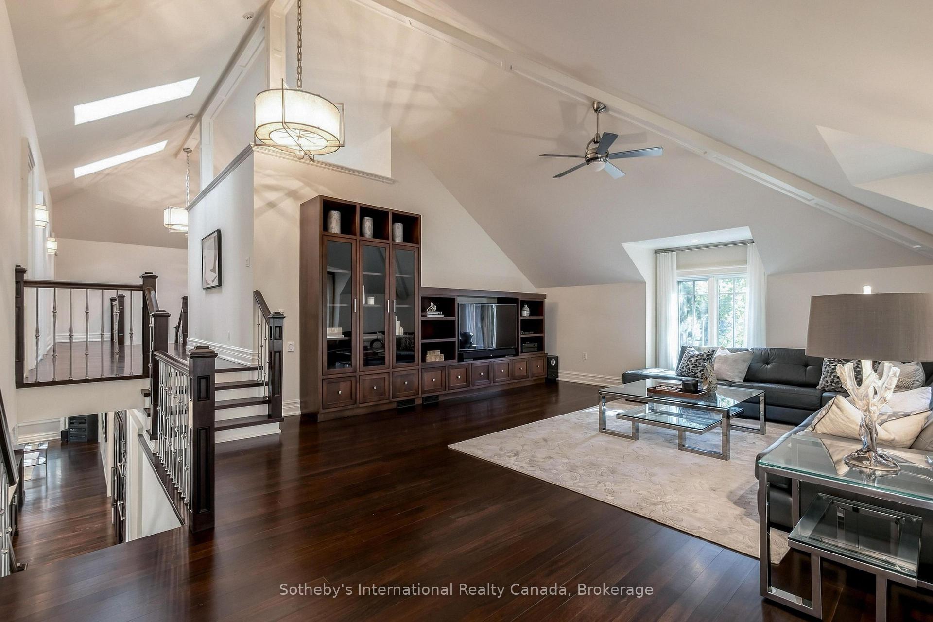 Photo 23 of 1073 Lakeshore Road E, Oakville, Morrison — HOMEH