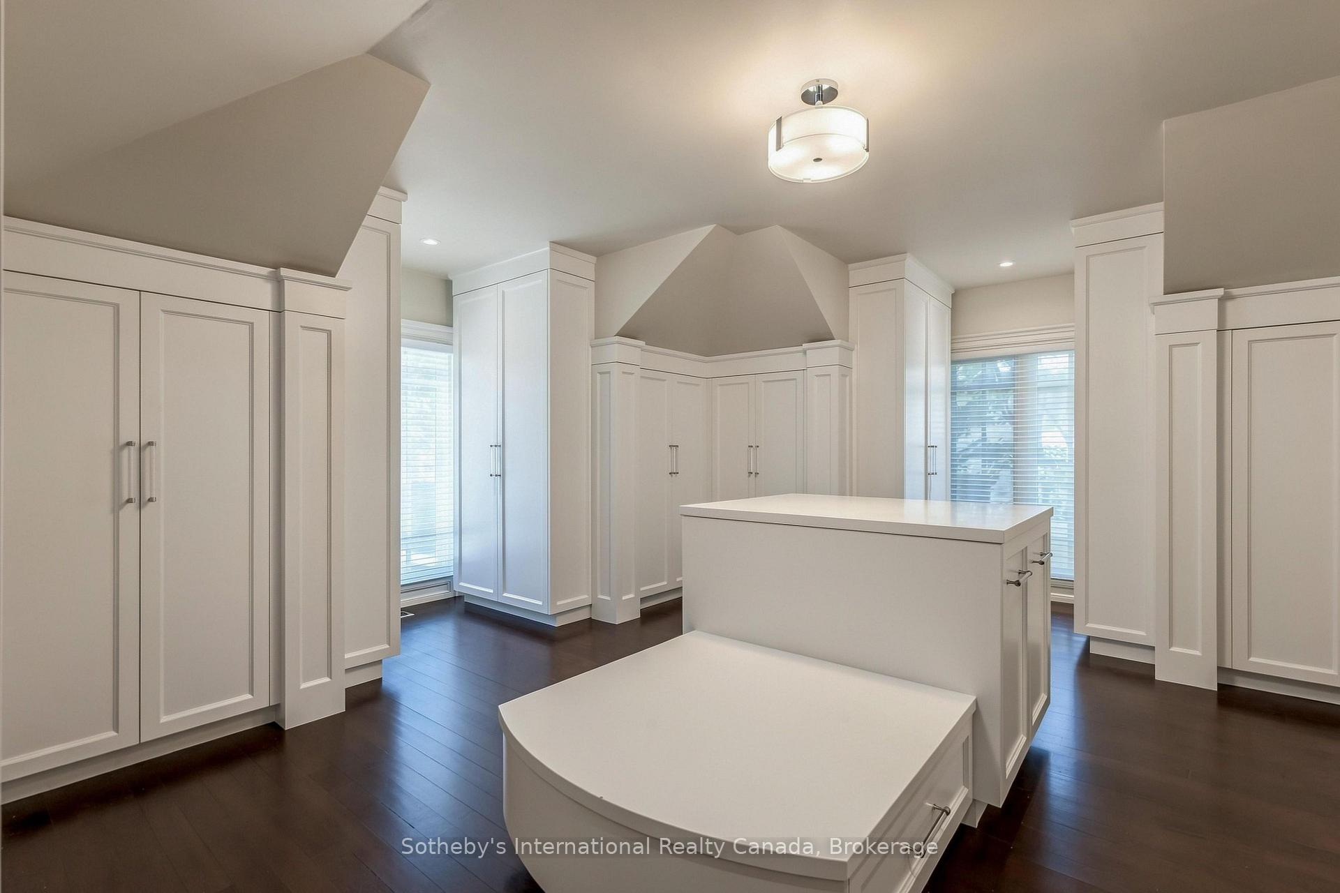 Photo 26 of 1073 Lakeshore Road E, Oakville, Morrison — HOMEH
