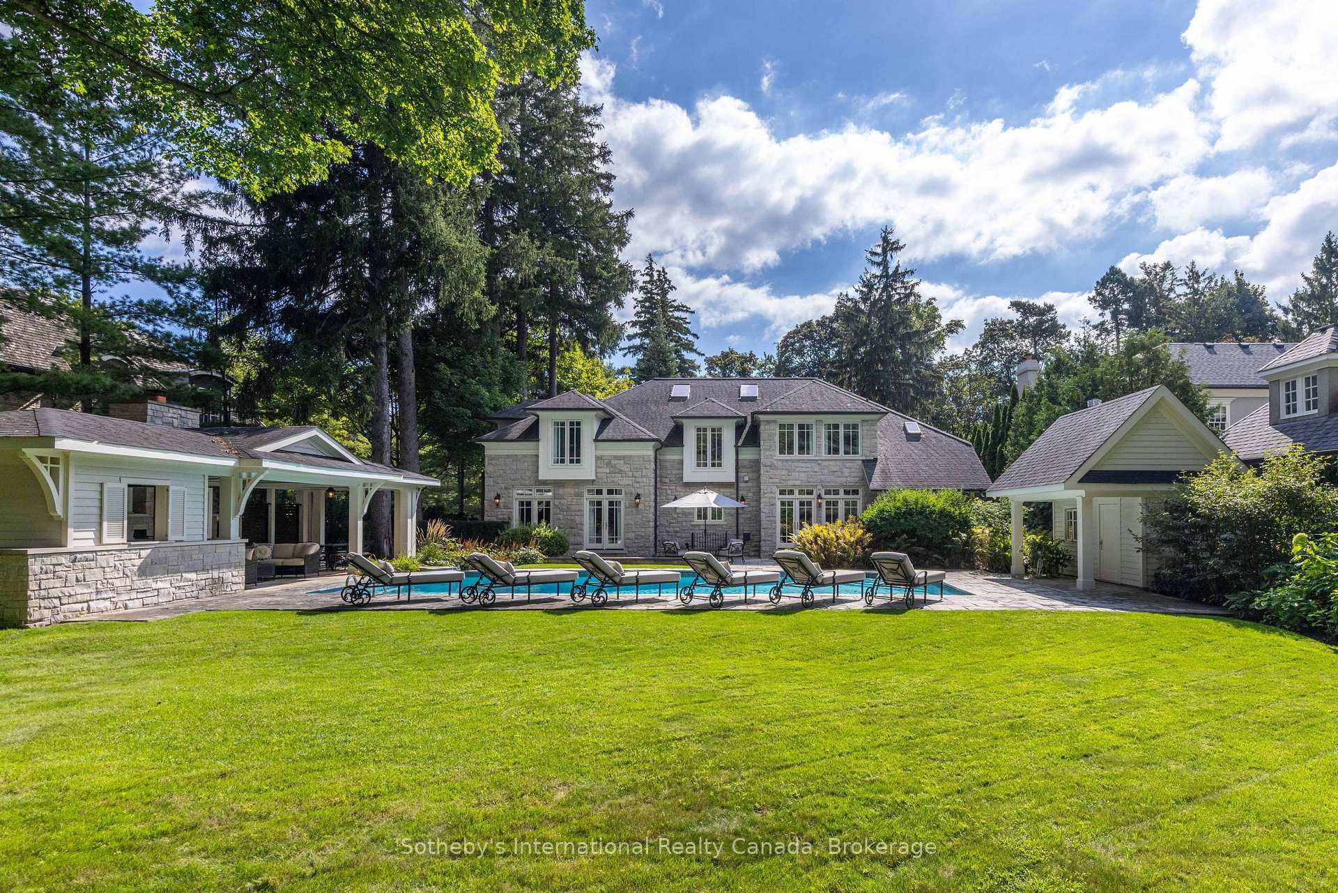 Photo 42 of 1073 Lakeshore Road E, Oakville, Morrison — HOMEH