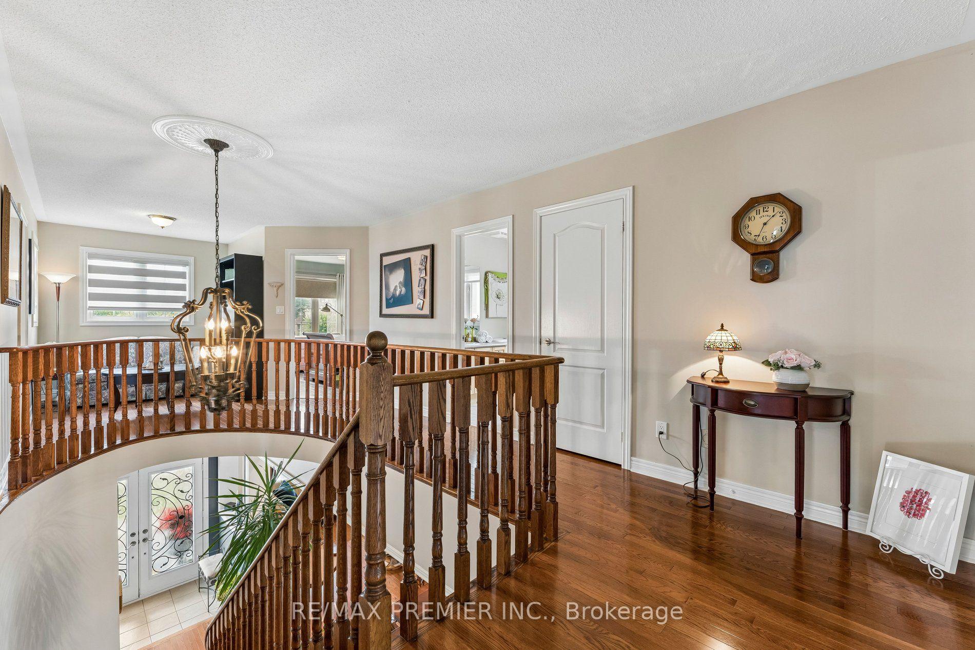 Photo 19 of 16 Rockstep Court, Brampton, Sandringham-Wellington — HOMEH