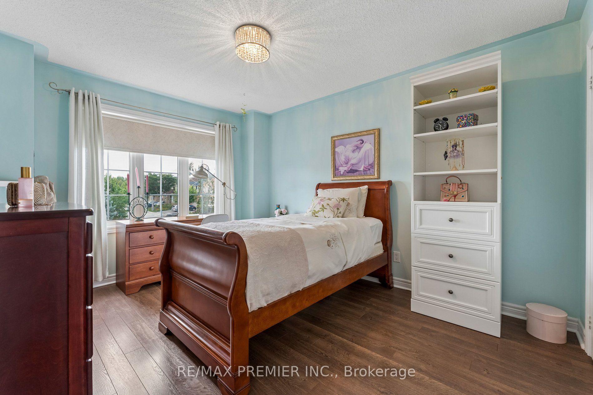 Photo 26 of 16 Rockstep Court, Brampton, Sandringham-Wellington — HOMEH