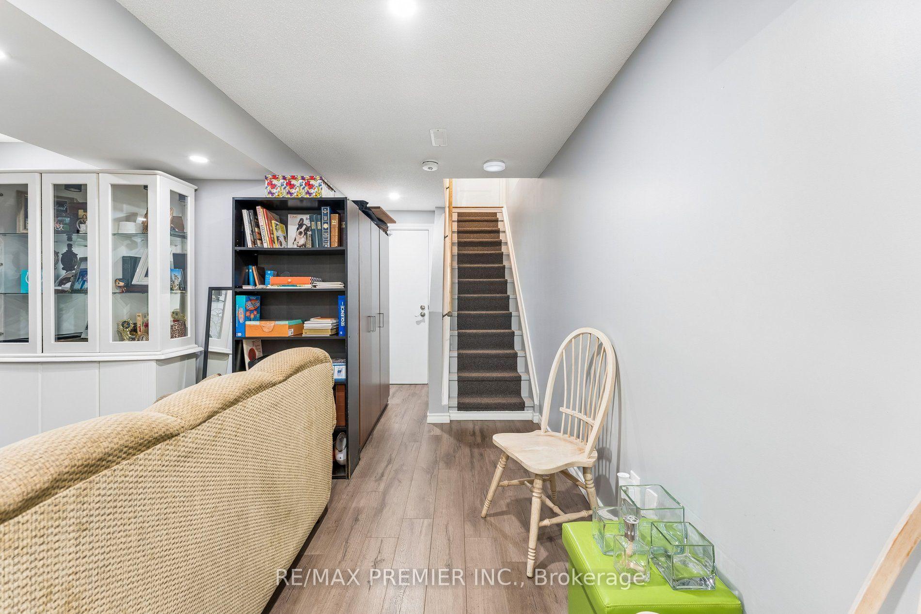 Photo 30 of 16 Rockstep Court, Brampton, Sandringham-Wellington — HOMEH