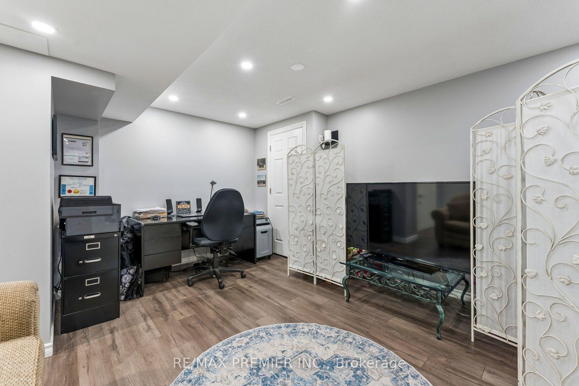 Photo 31 of 16 Rockstep Court, Brampton, Sandringham-Wellington — HOMEH