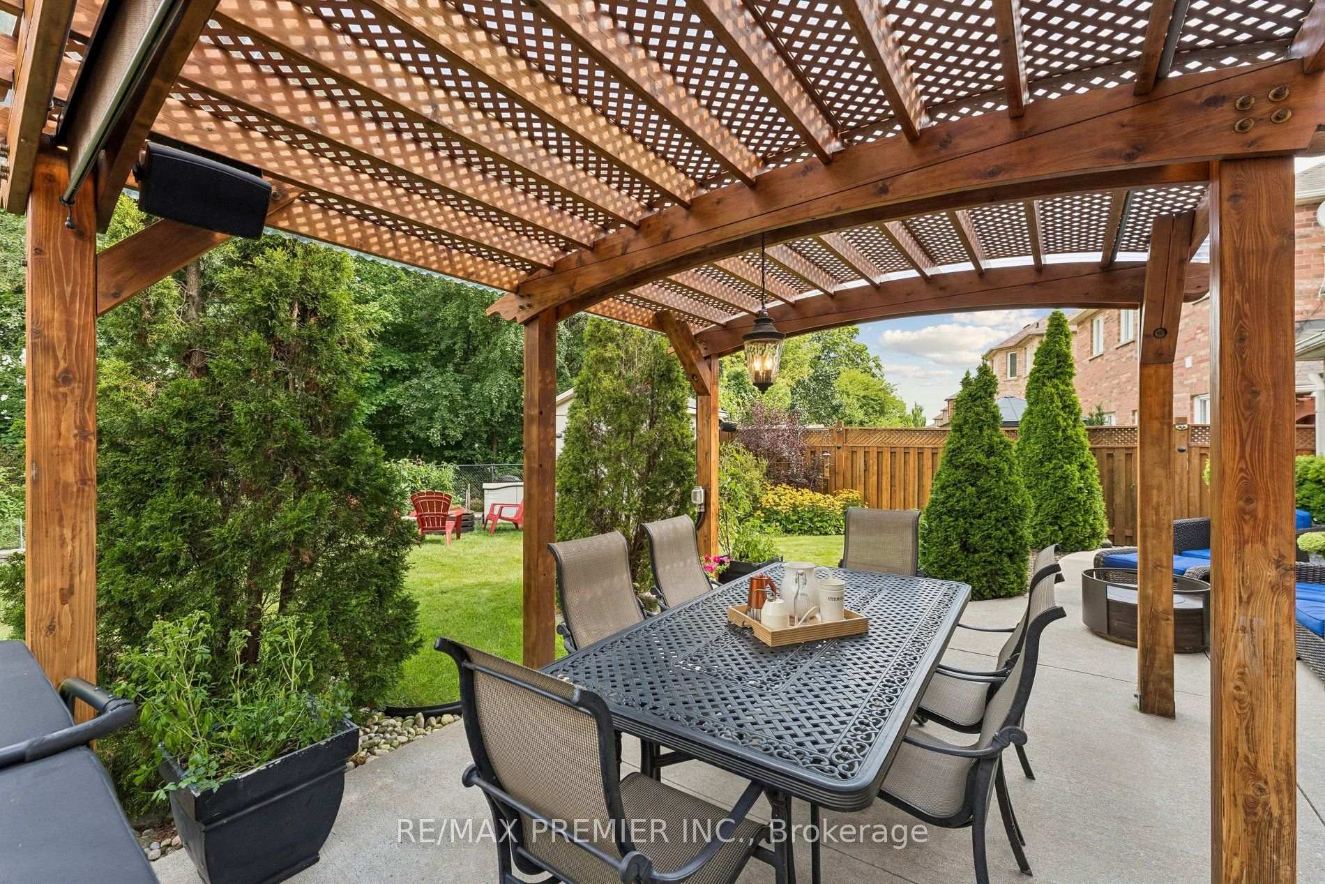 Photo 43 of 16 Rockstep Court, Brampton, Sandringham-Wellington — HOMEH