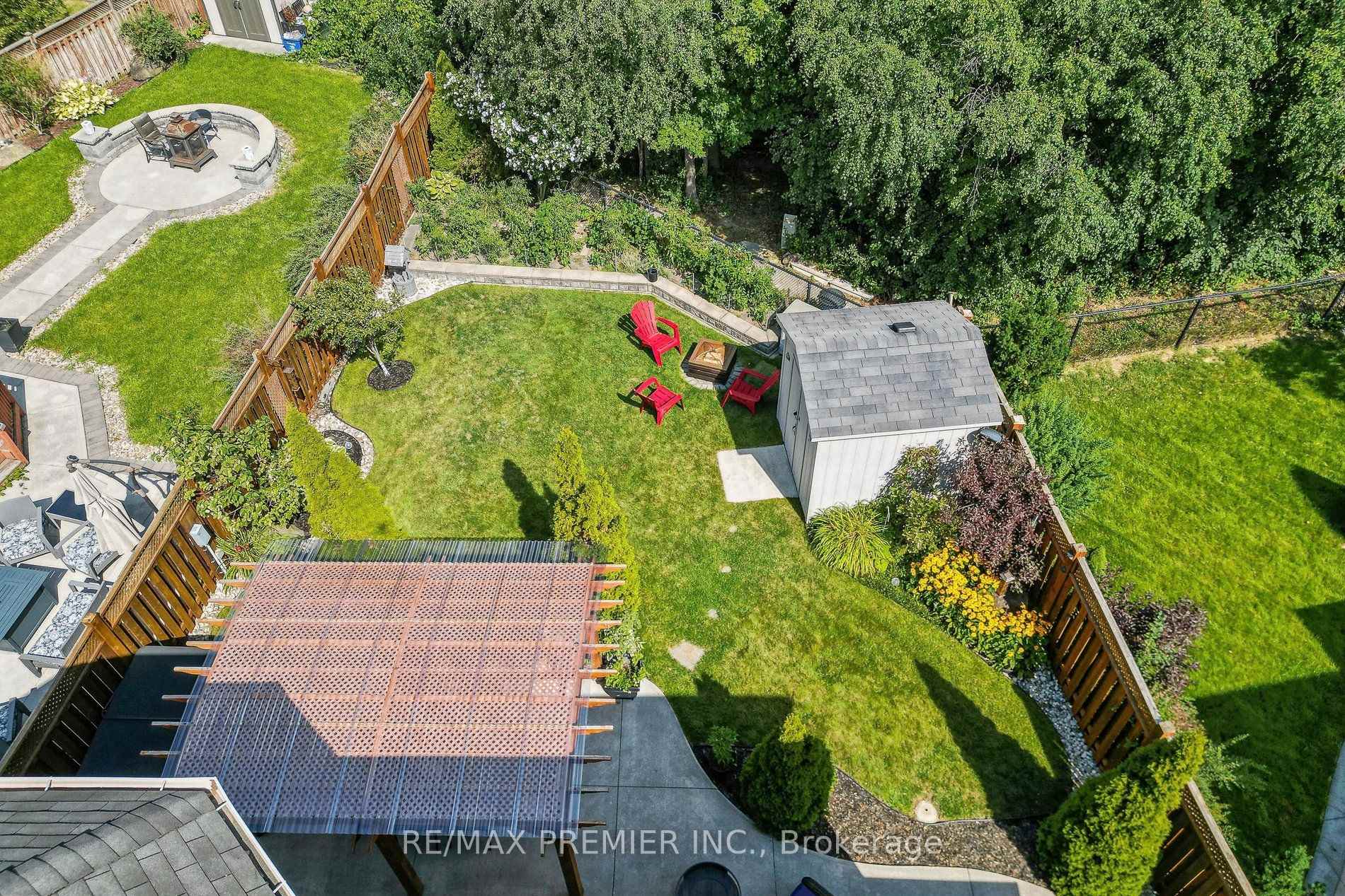 Photo 51 of 16 Rockstep Court, Brampton, Sandringham-Wellington — HOMEH