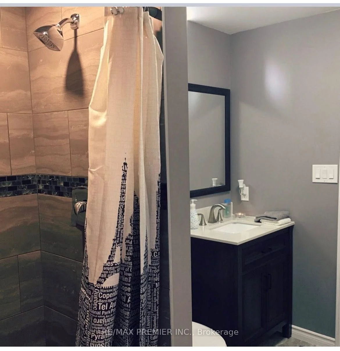 Photo 39 of 16 Rockstep Court, Brampton, Sandringham-Wellington — HOMEH