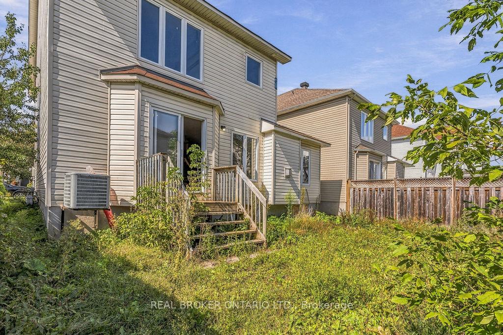 Photo 15 of 182 Annapolis Circle, Ottawa, Hunt Club — HOMEH