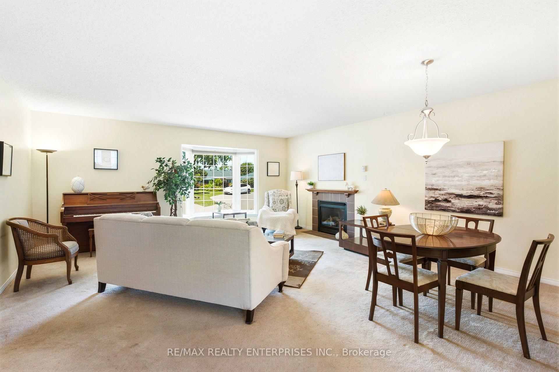 Photo 10 of 1 Huron Court, Clarington, Newcastle — HOMEH